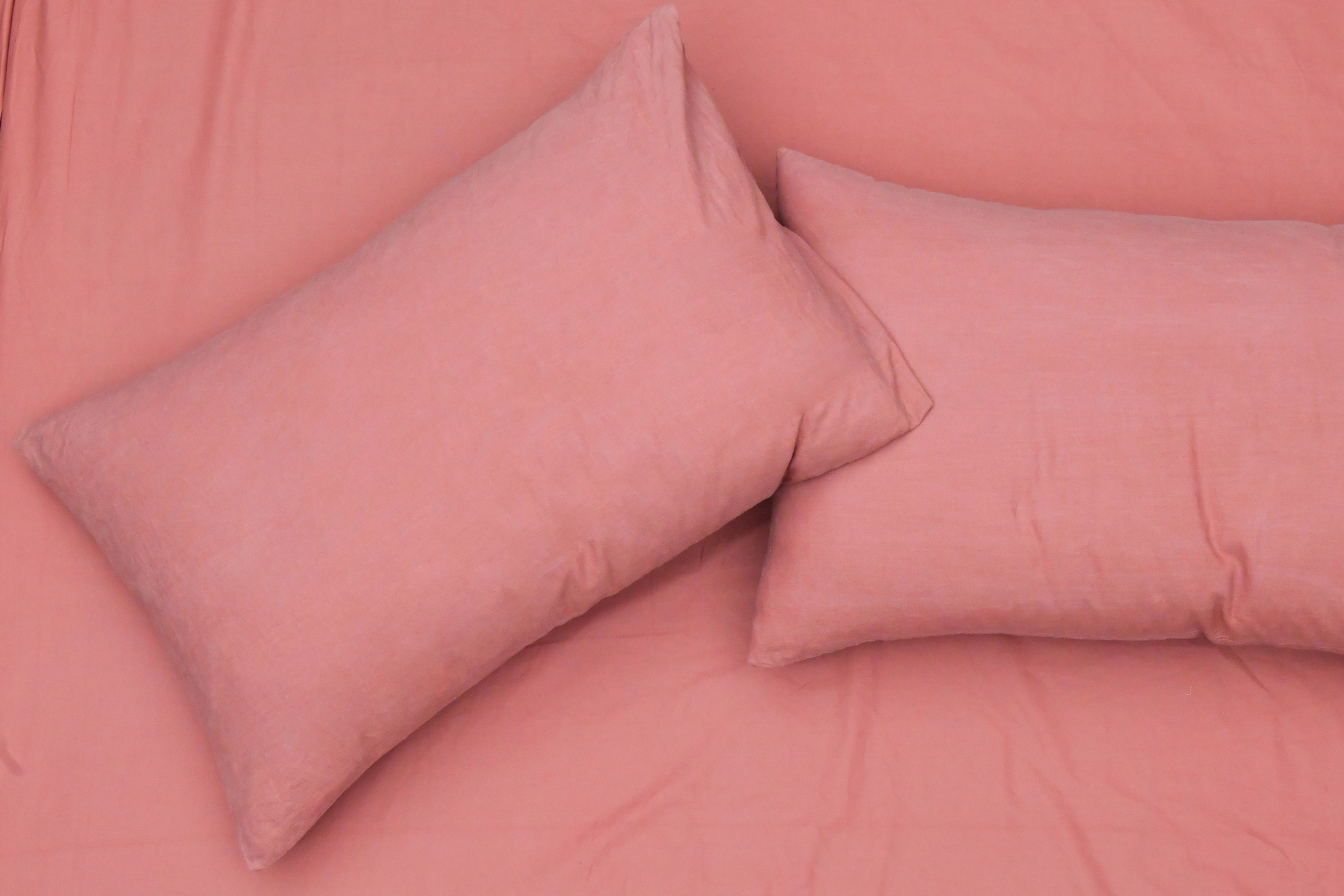 Smart Living Elegant 100% Cotton Housewife Pillowcases - Soft, Durable, & Breathable in Rose