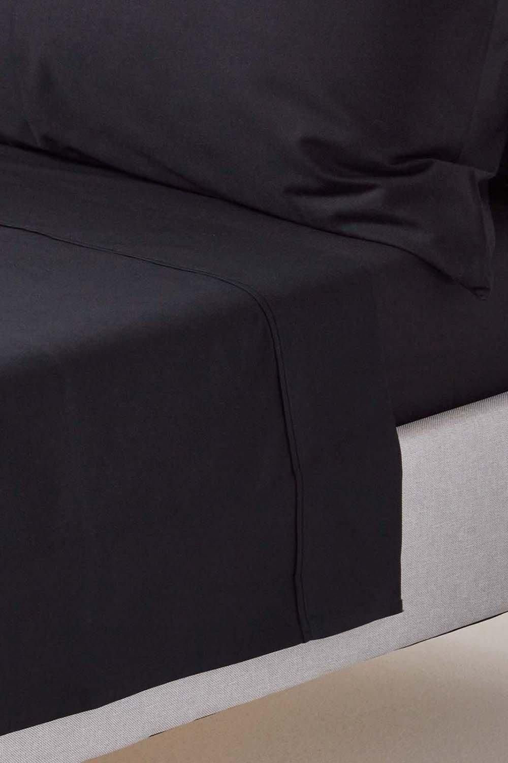 Homescapes Egyptian Cotton Flat Sheet 200 Thread Count in Black