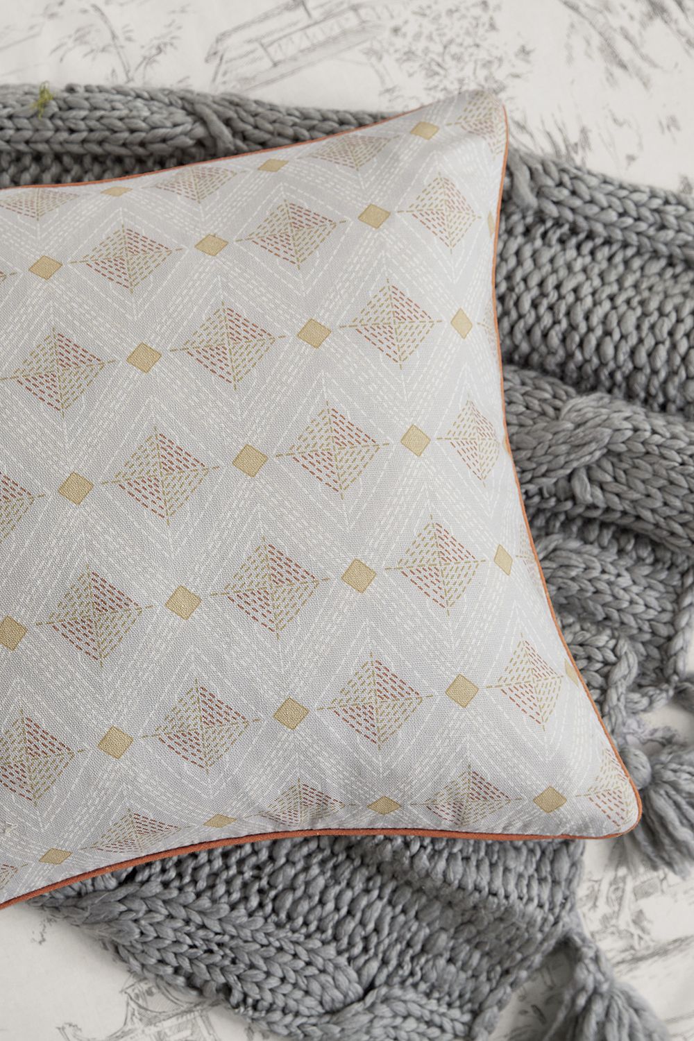 Helena Springfield 'Emeline/ Kalina' Cushion in Grey 2