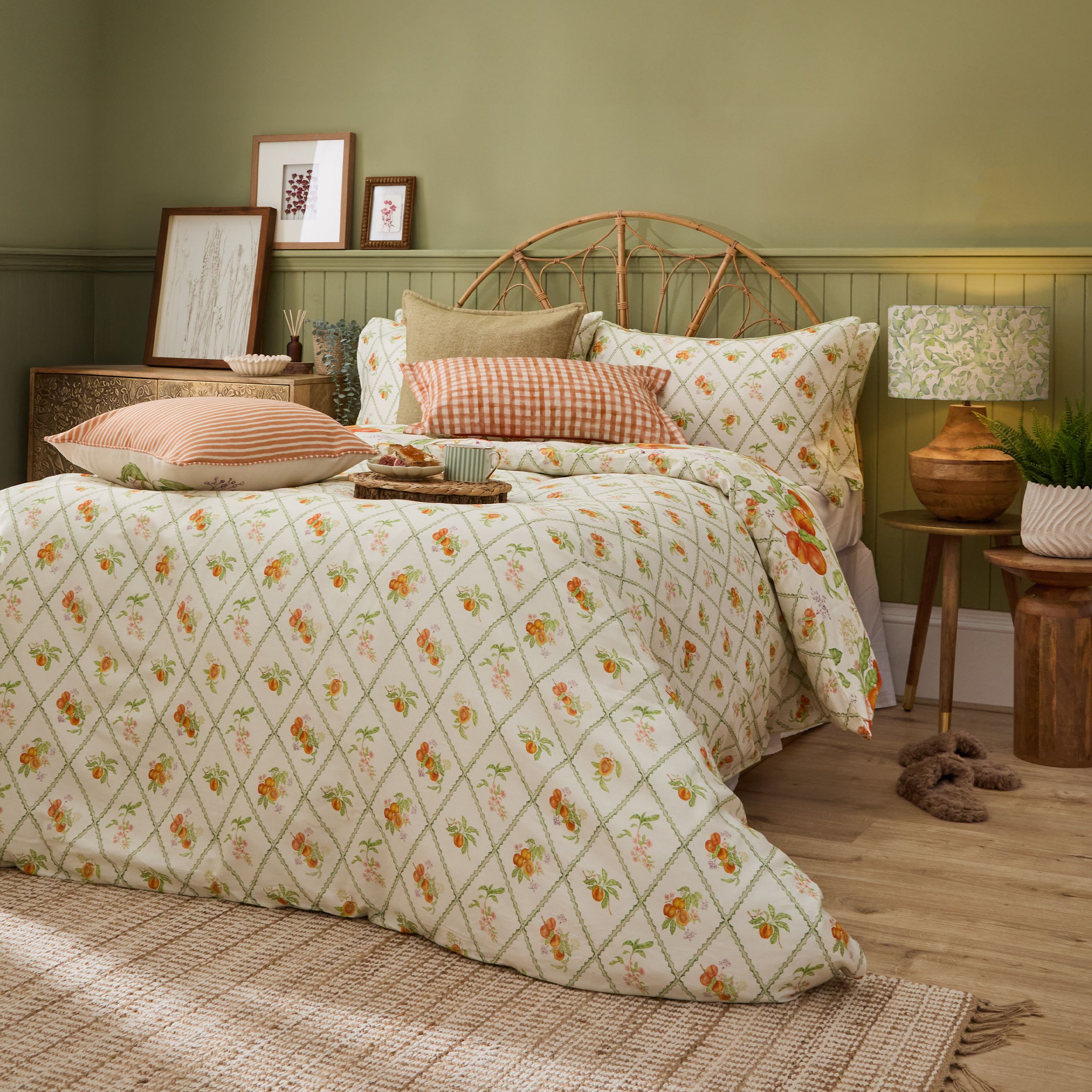 Voyage Maison Peach Harvest Printed 100% Cotton Duvet Cover Set in Orange