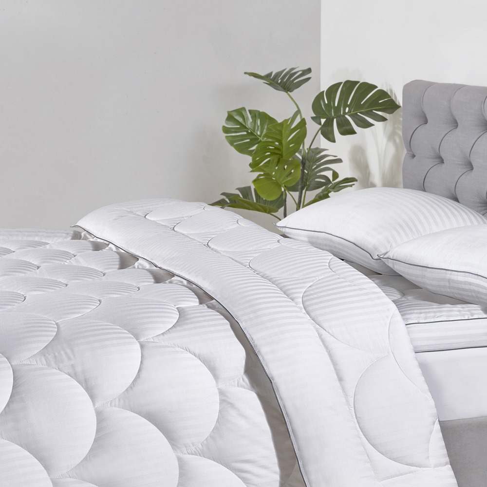 5 Star Hotel Collection 10.5 Tog Australian Wool Duvet, Double