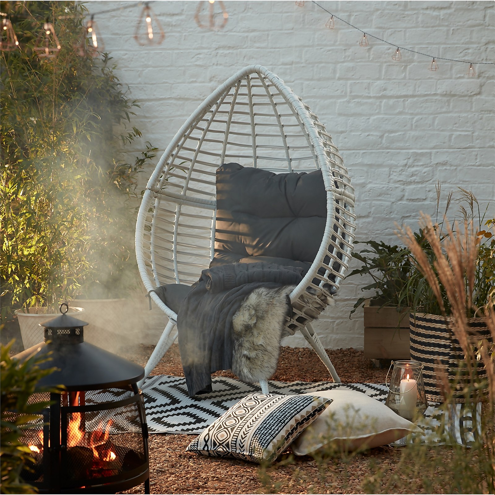 Rattan Pod Egg Chair - White