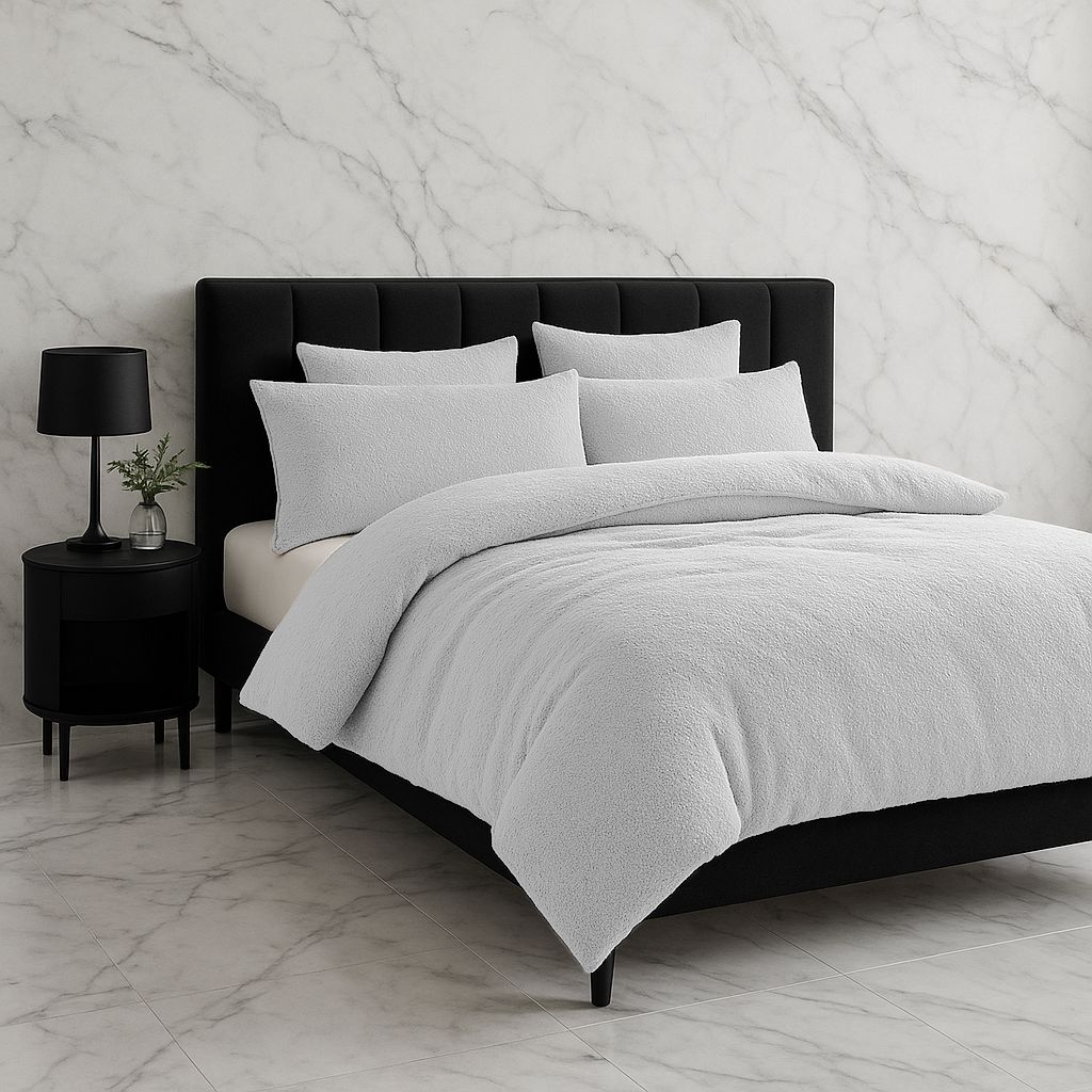 Snug City Teddy Bear Fleece Soft Cosy Duvet Cover + Pillow Case Set in White