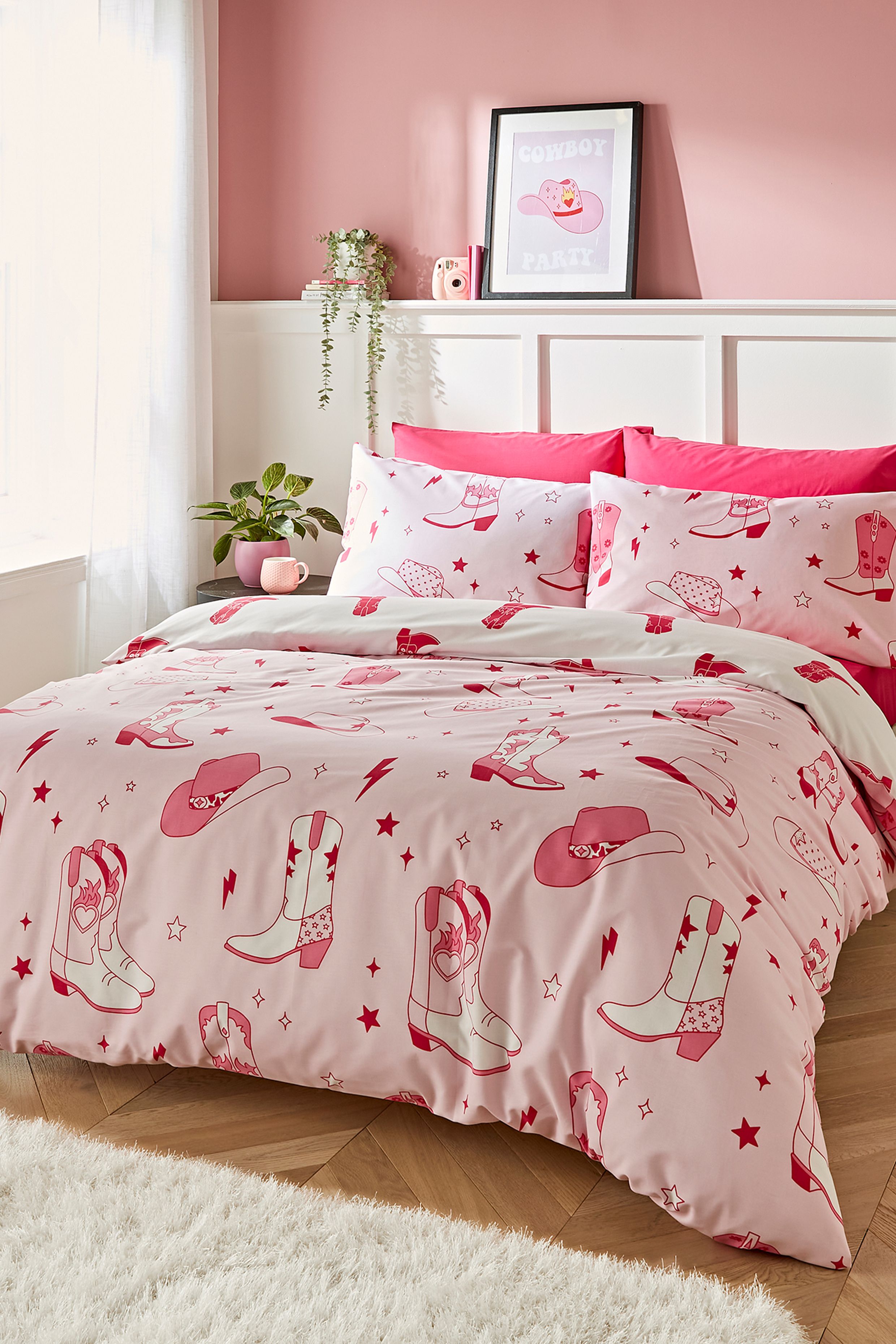 Sassy B 'Cowgirl Boot' Reversible Duvet Cover Set in Pink