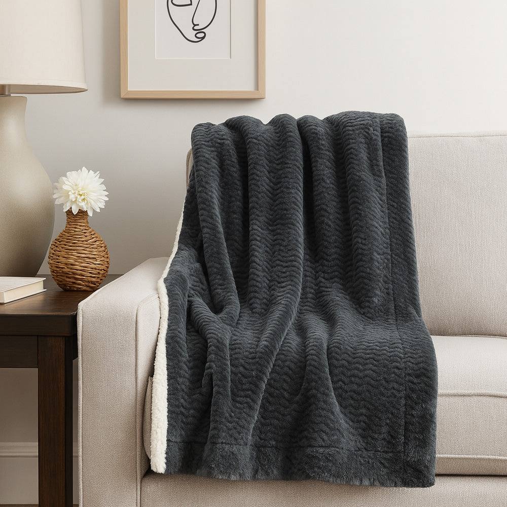 Voltico Jacquard Flannel Sherpa Throw - Charcoal&Grey, 130 × 160 cm in Charcoal