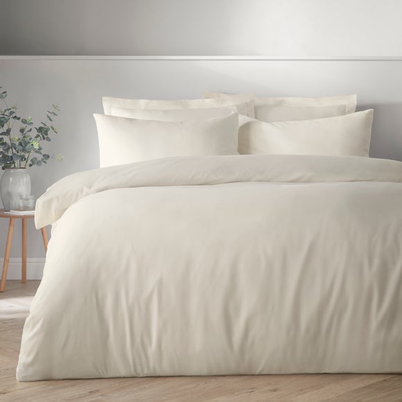 Super Soft Microfibre Plain Duvet Cover and Pillowcase Set