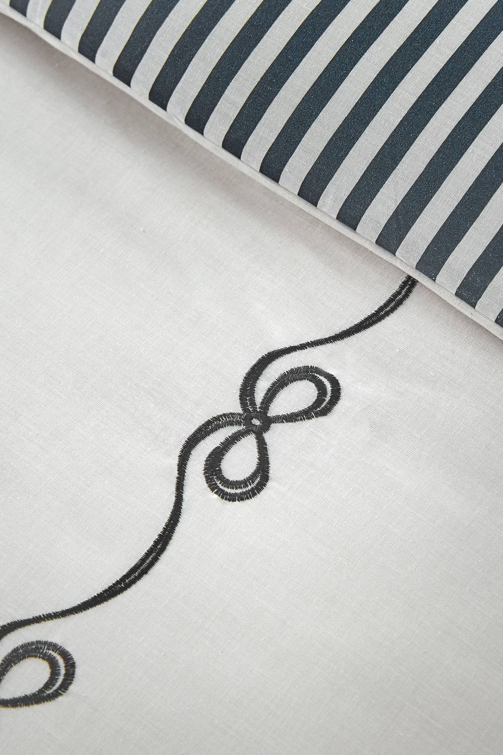 Catherine Lansfield Bow Embroidery Duvet Cover Set in Black 4
