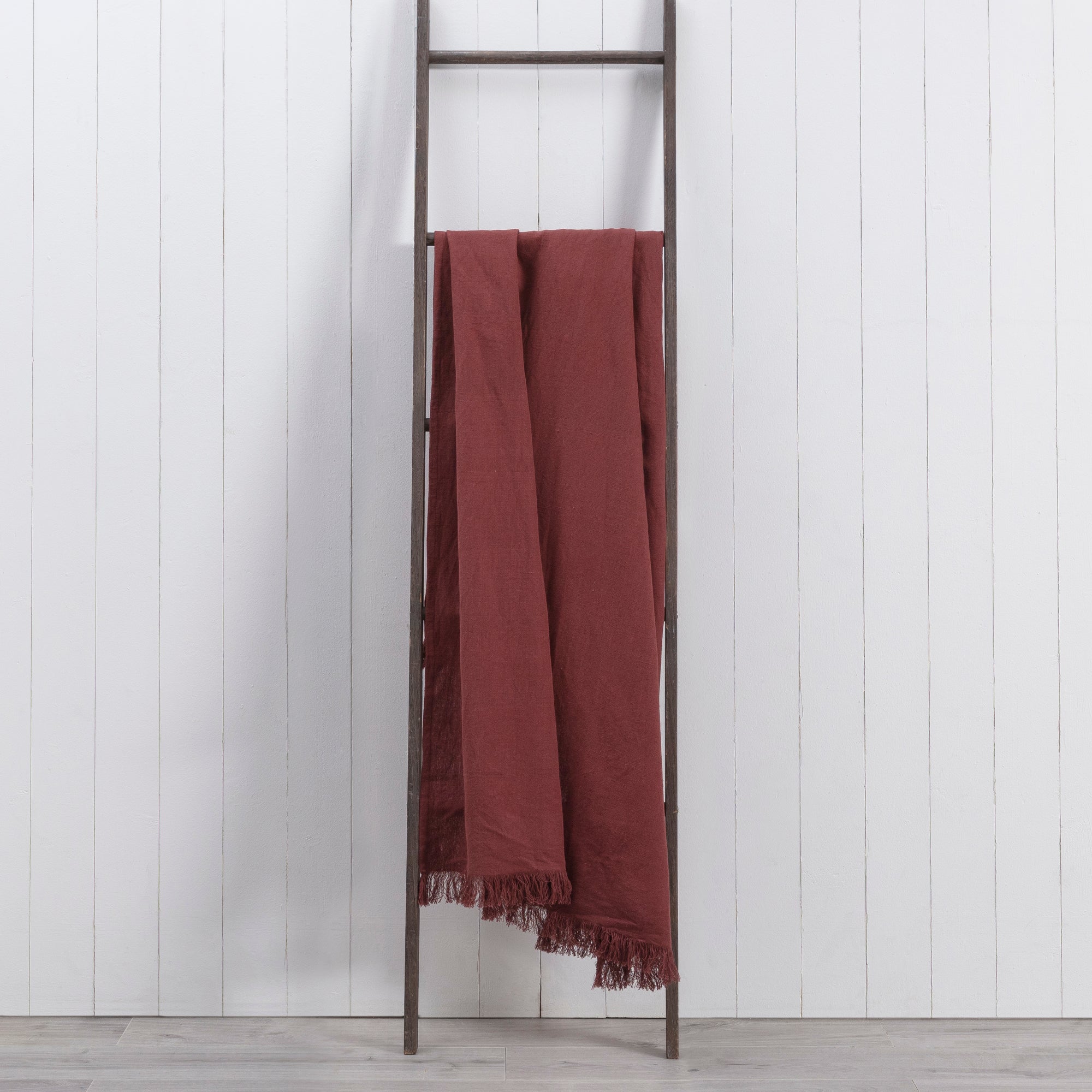 Linen Mix Throw Red