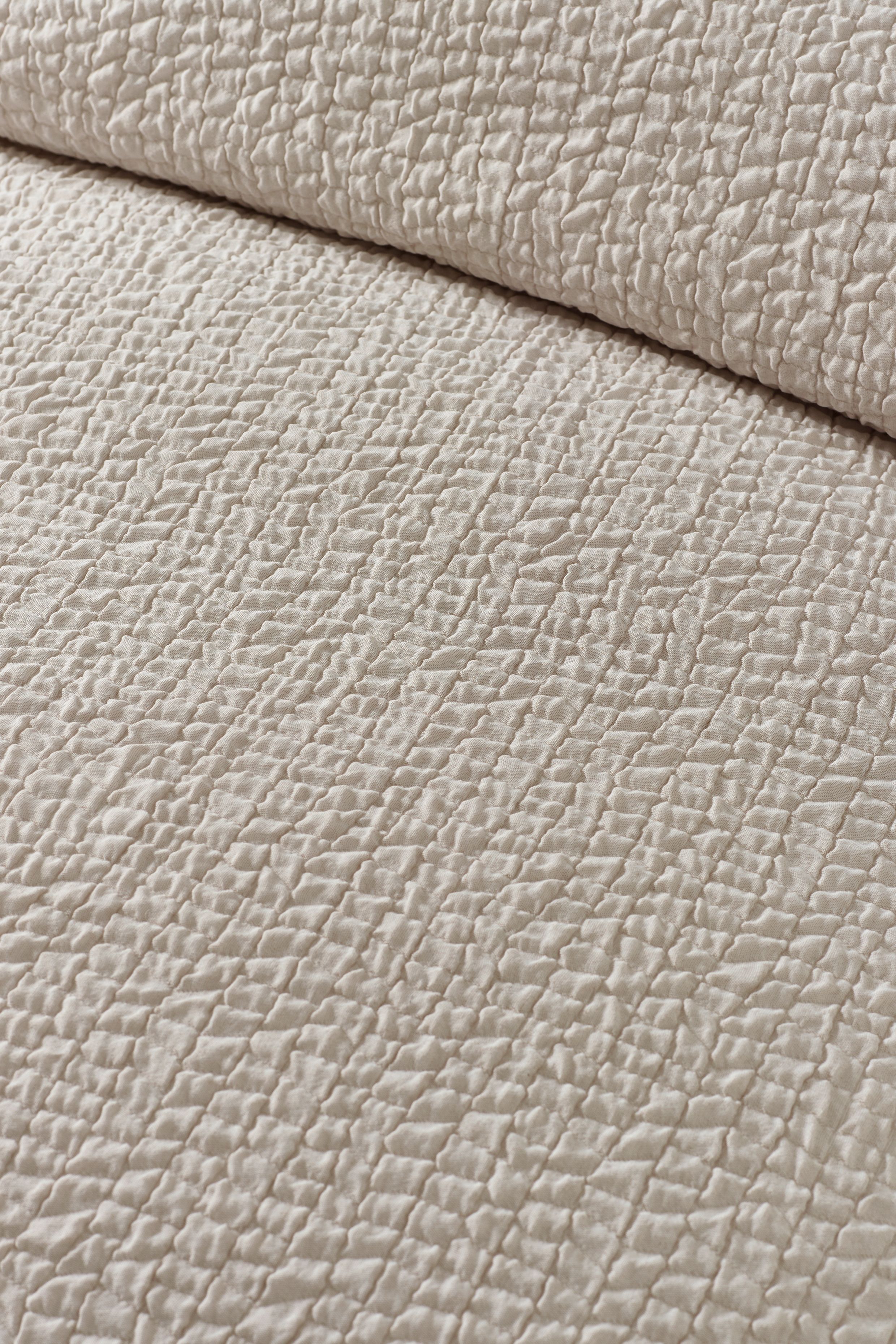 Catherine Lansfield 'Crinkle Seersucker' Duvet Cover Set in Natural 3