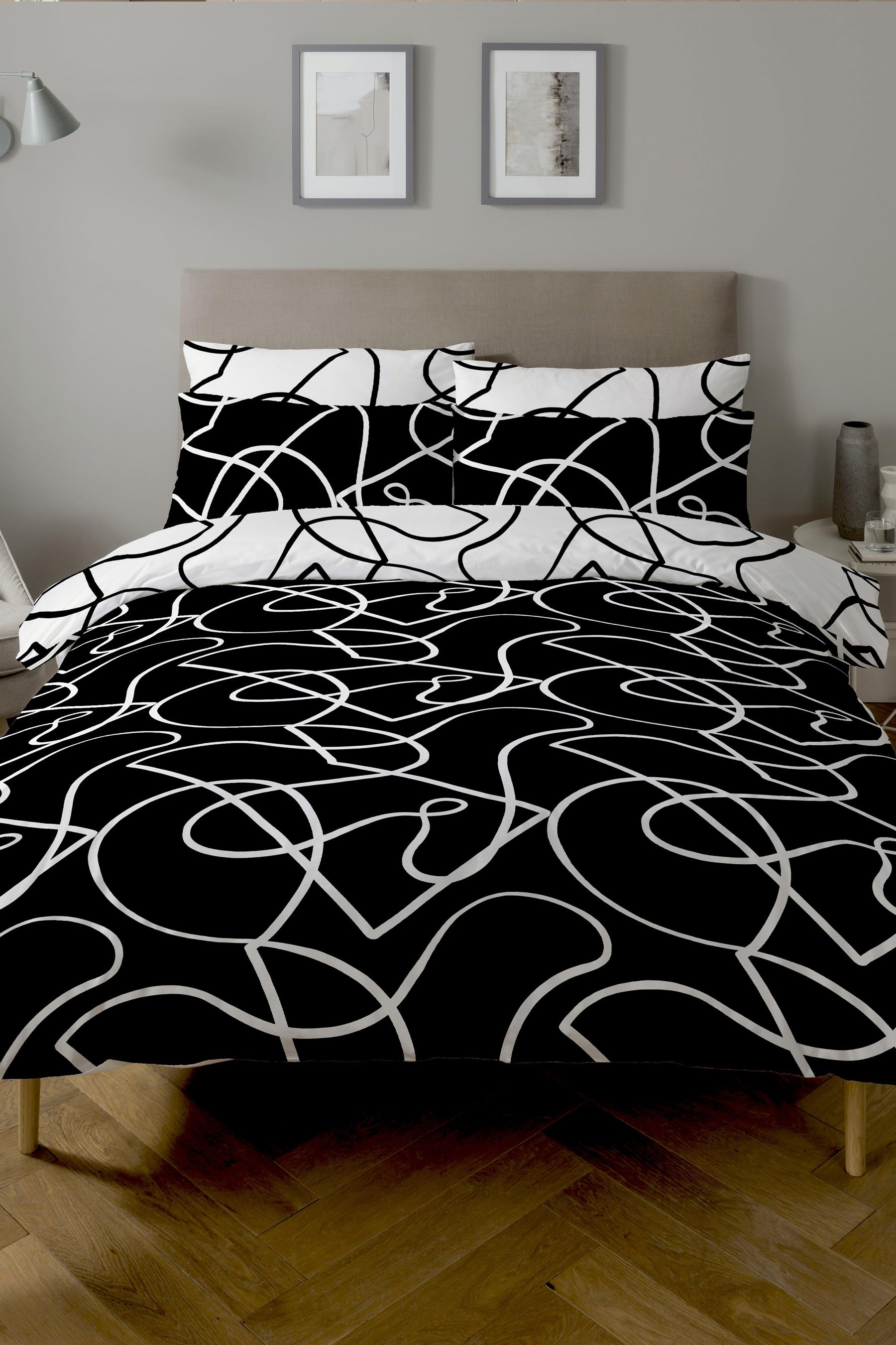 Copenhagen Home 'Pablo' Reversible Polycotton Duvet Cover Set in Black