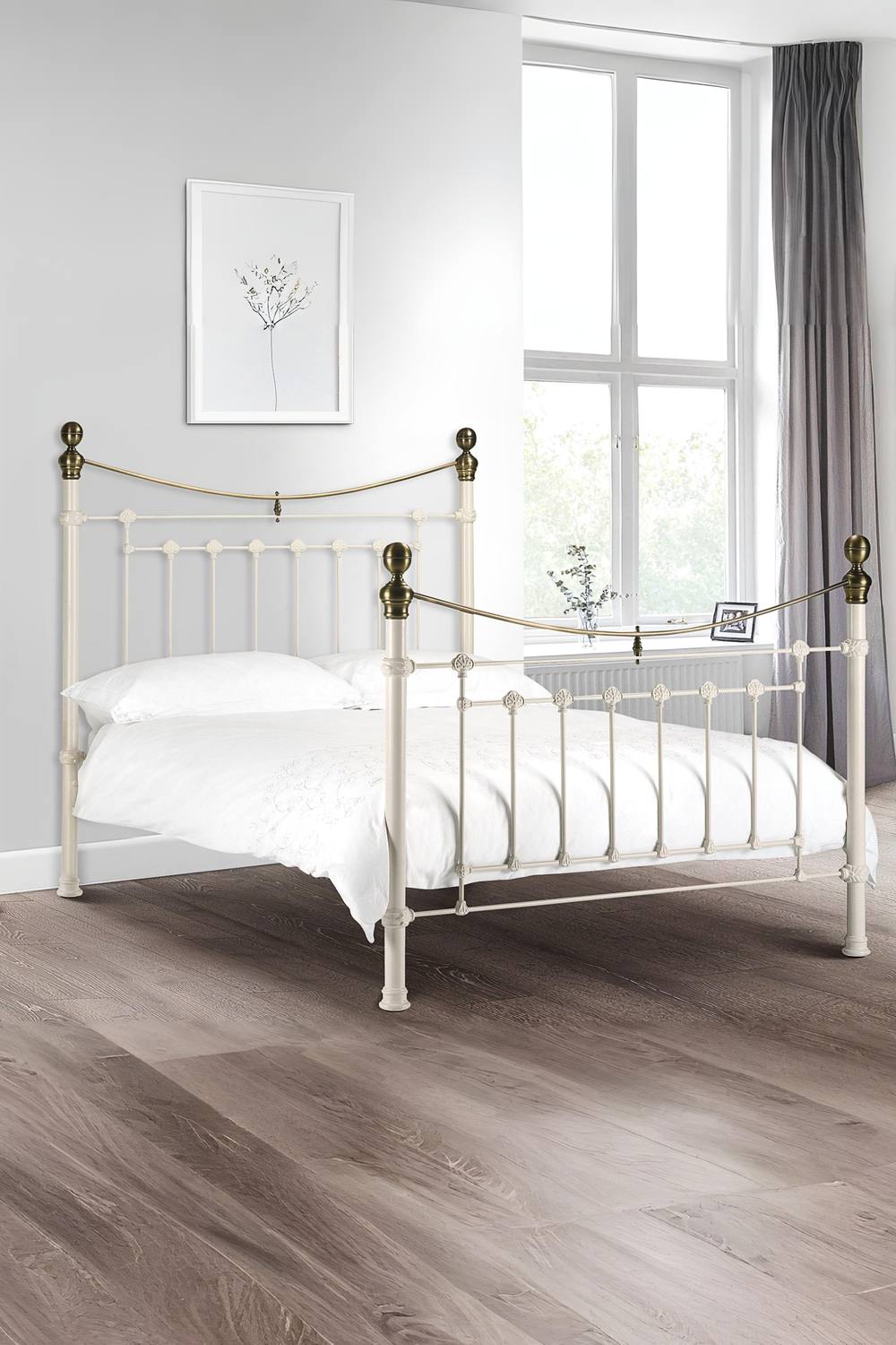 Julian Bowen Victoria Metal Bed in Off-White