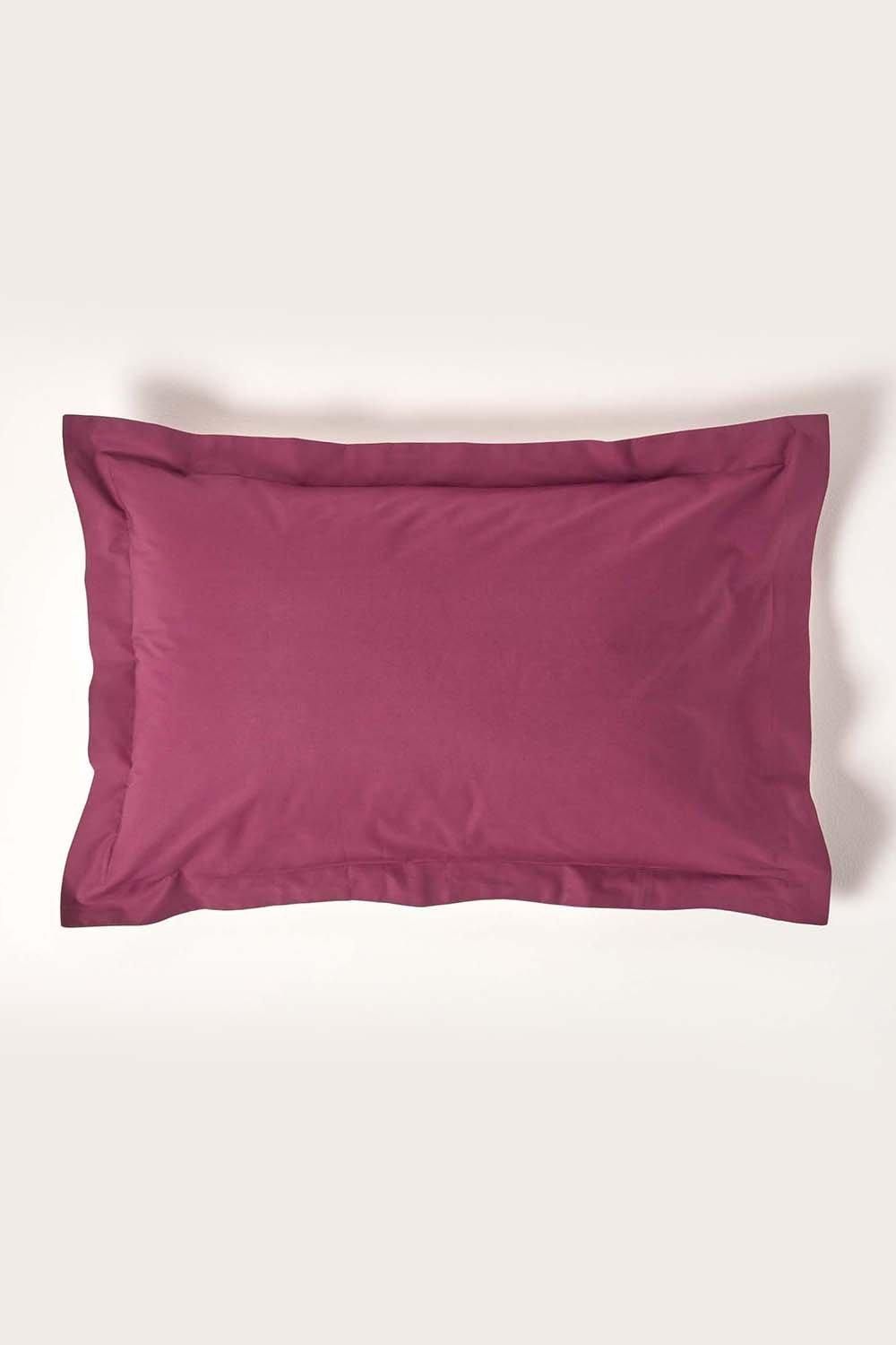 Homescapes Egyptian Cotton Oxford Pillowcase 200 TC, Standard Size in Plum