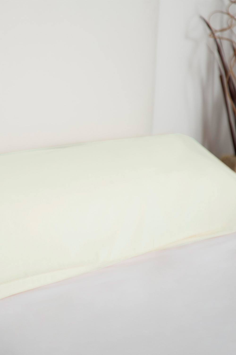 Belledorm Easy Care 200 Thread Count Cotton Polyester Percale Bolster Pillowcase in Ivory