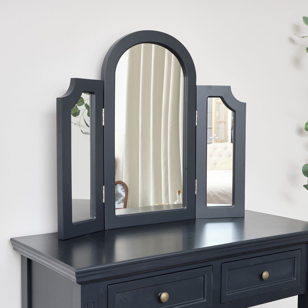 Melody Maison Navy Black Arched Triple Dressing Table Mirror - Daventry Navy Black Range