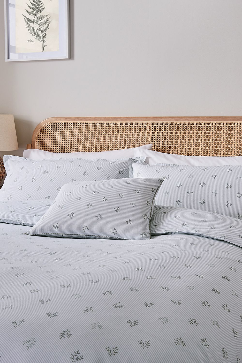 Murmur 'Thalia' Cotton Duvet Cover Set in Green 2