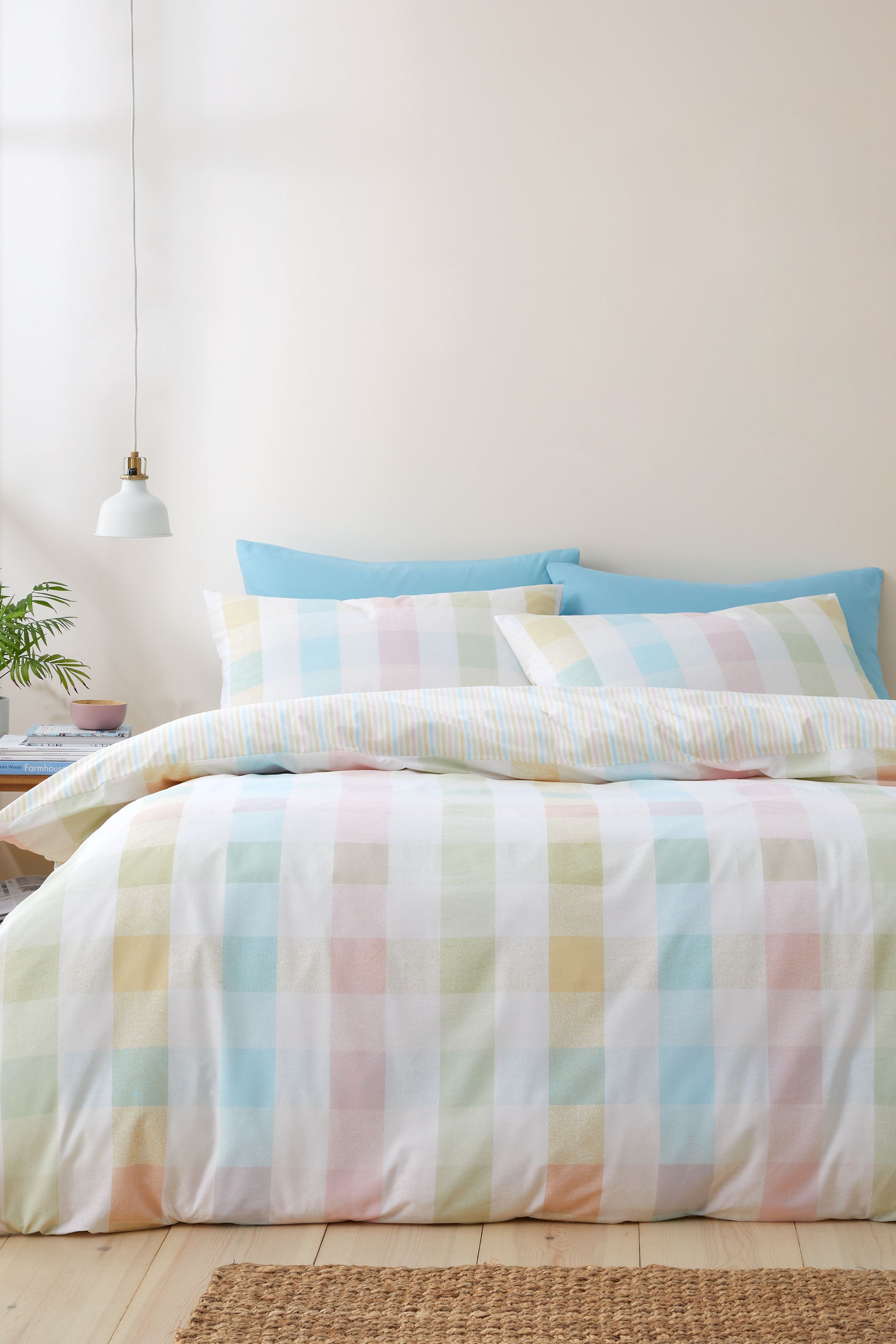 Catherine Lansfield 'Spring Check' Reversible Duvet Cover Set