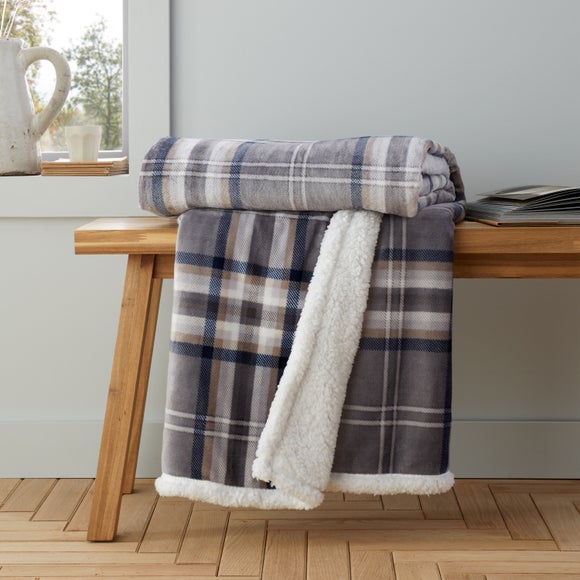 Catherine Lansfield Kelso Check Throw Blanket 130cm x 170cm