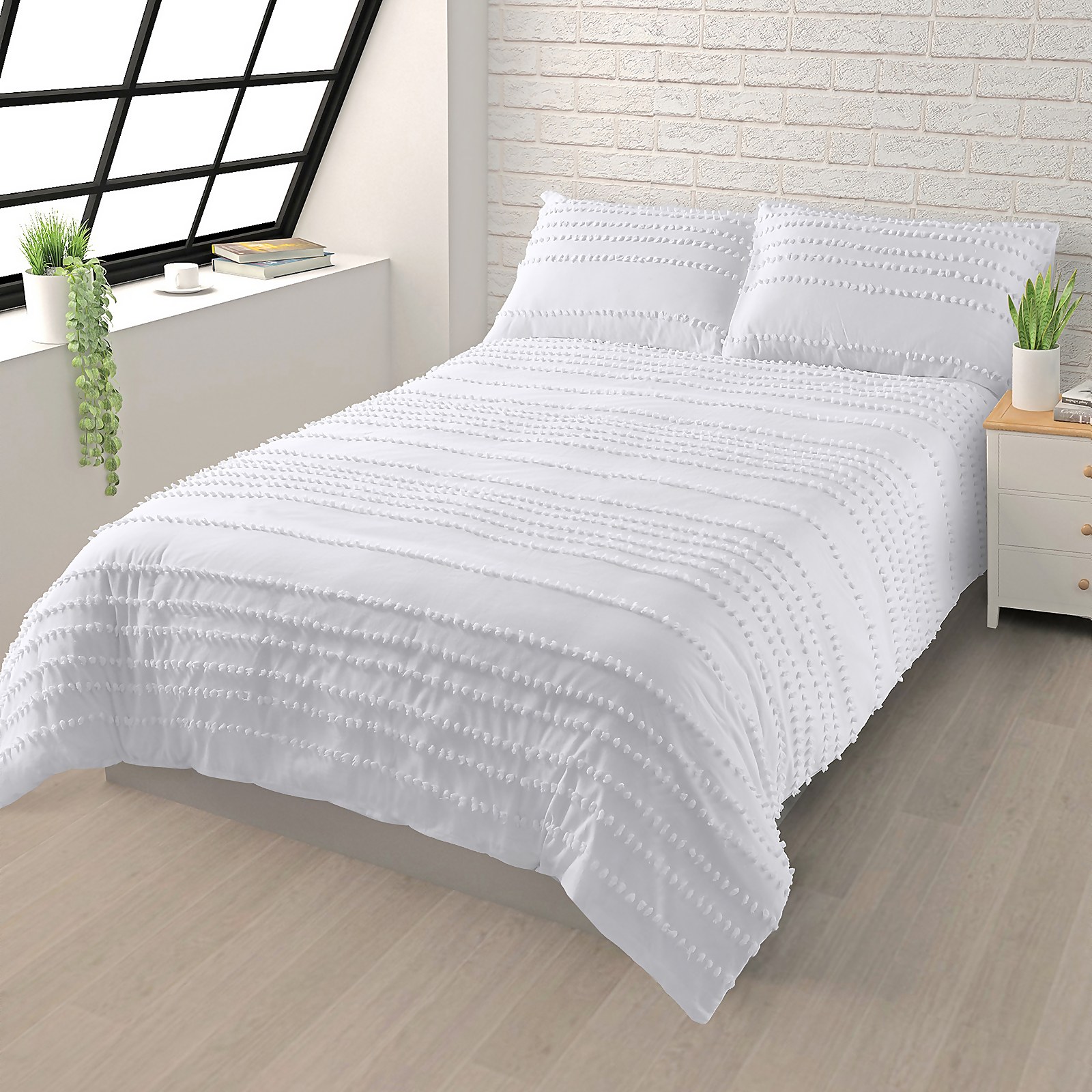 House Beautiful Cotton Tufted Bedding Set - Super King