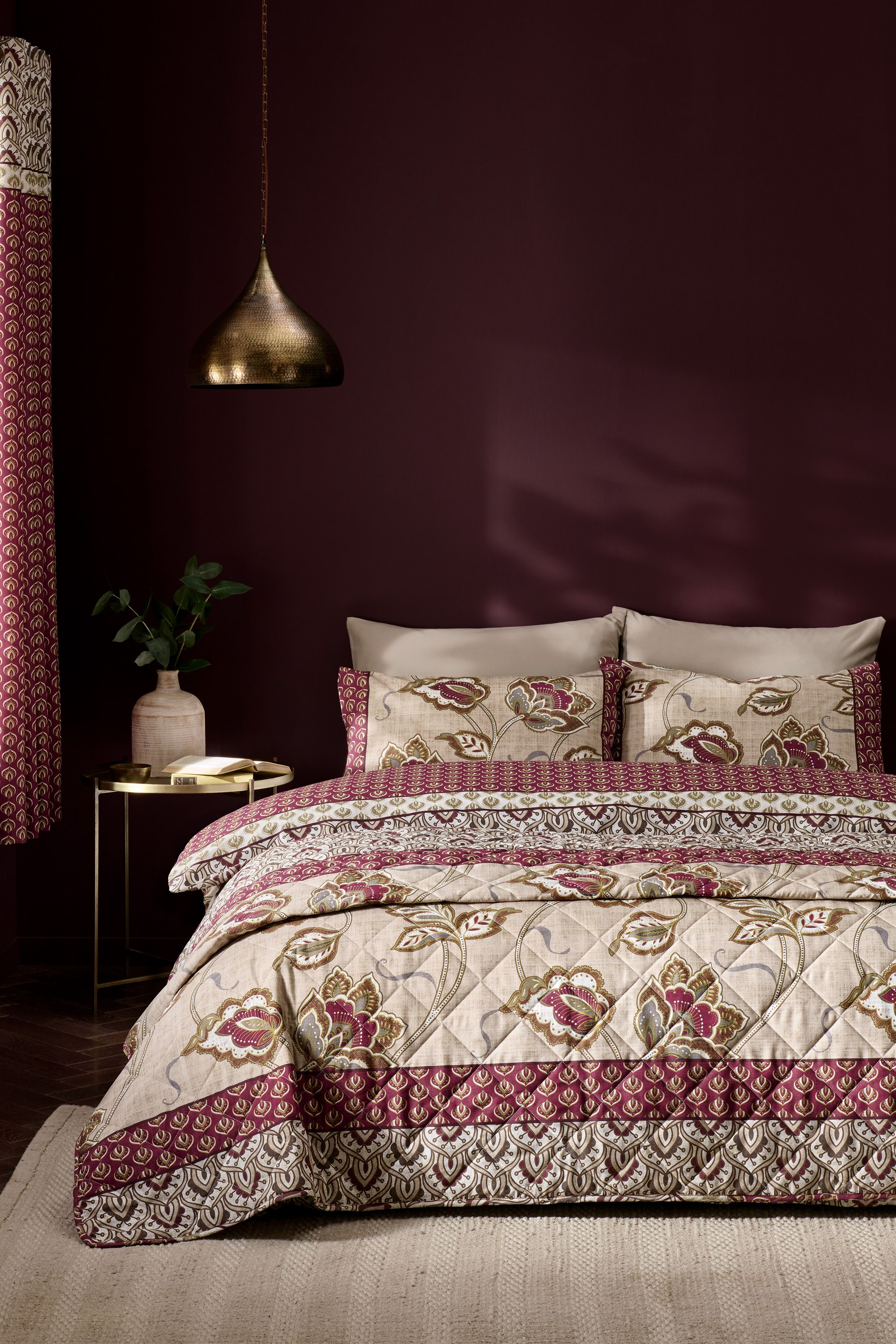 Catherine Lansfield 'Kashmir Paisley' Duvet Set in Nude