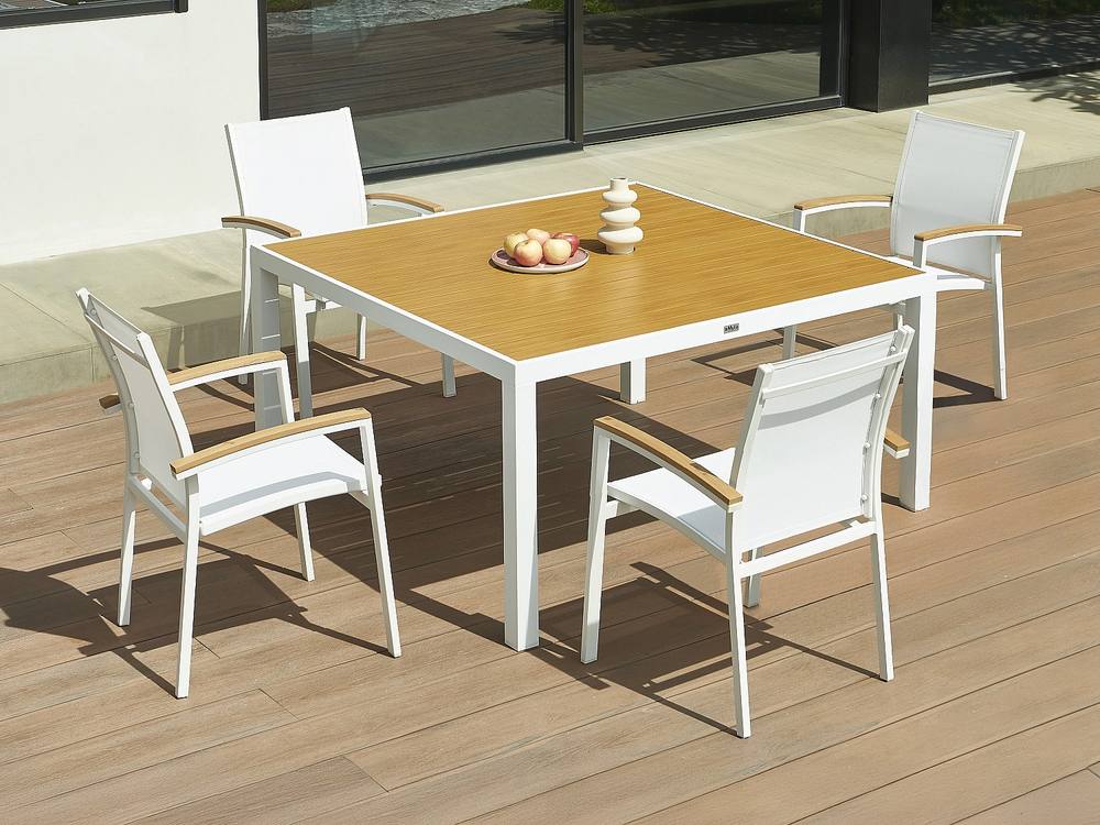 Vente-unique Square Garden Dining Table In Aluminium W.140 Cm - Light Natural and in White