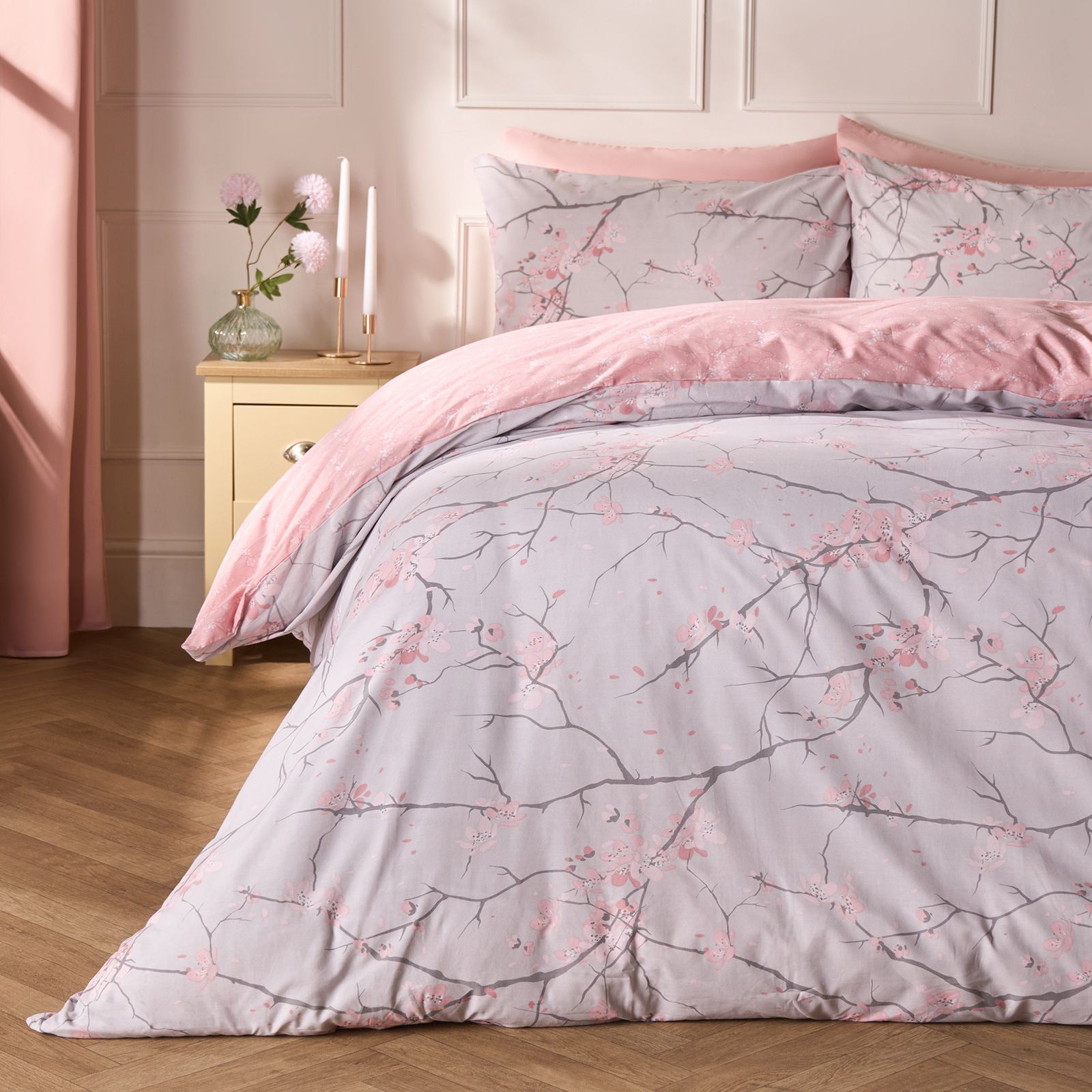 OHS Spring Blossoms Print Duvet Cover with Pillowcase in Light Pink
