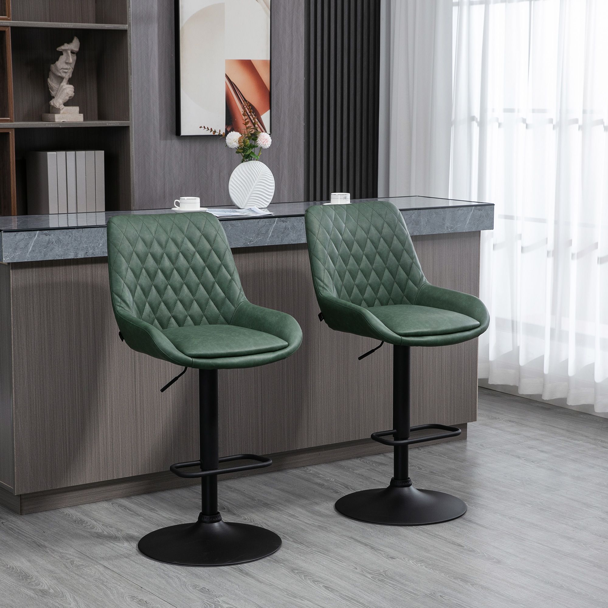 HOMCOM PU Leather Padded Bar Stools Set of 2 with Metal Base in Green