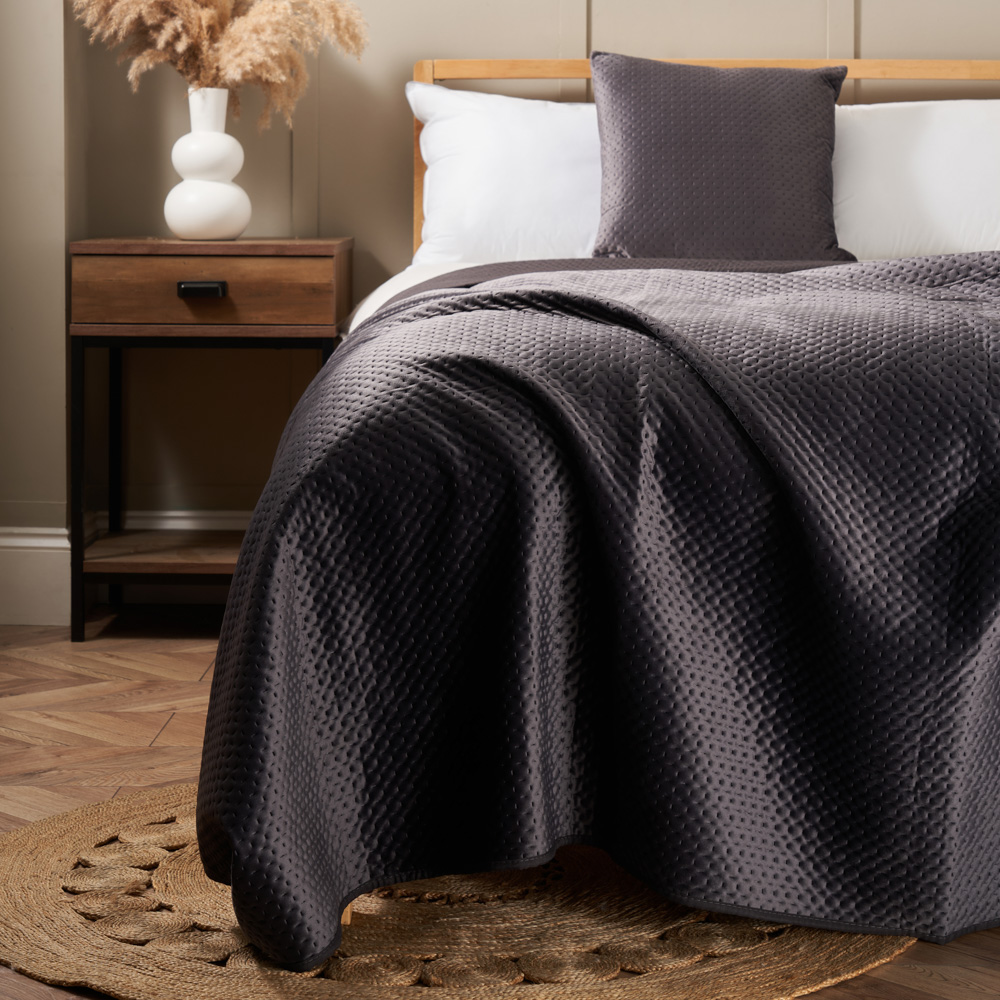 Liso Bedspread, Grey