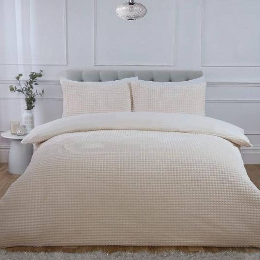 Rapport Home Luxury Waffle Teddy Polyester Fleece Duvet Cover Set with Pillowcase in Natural