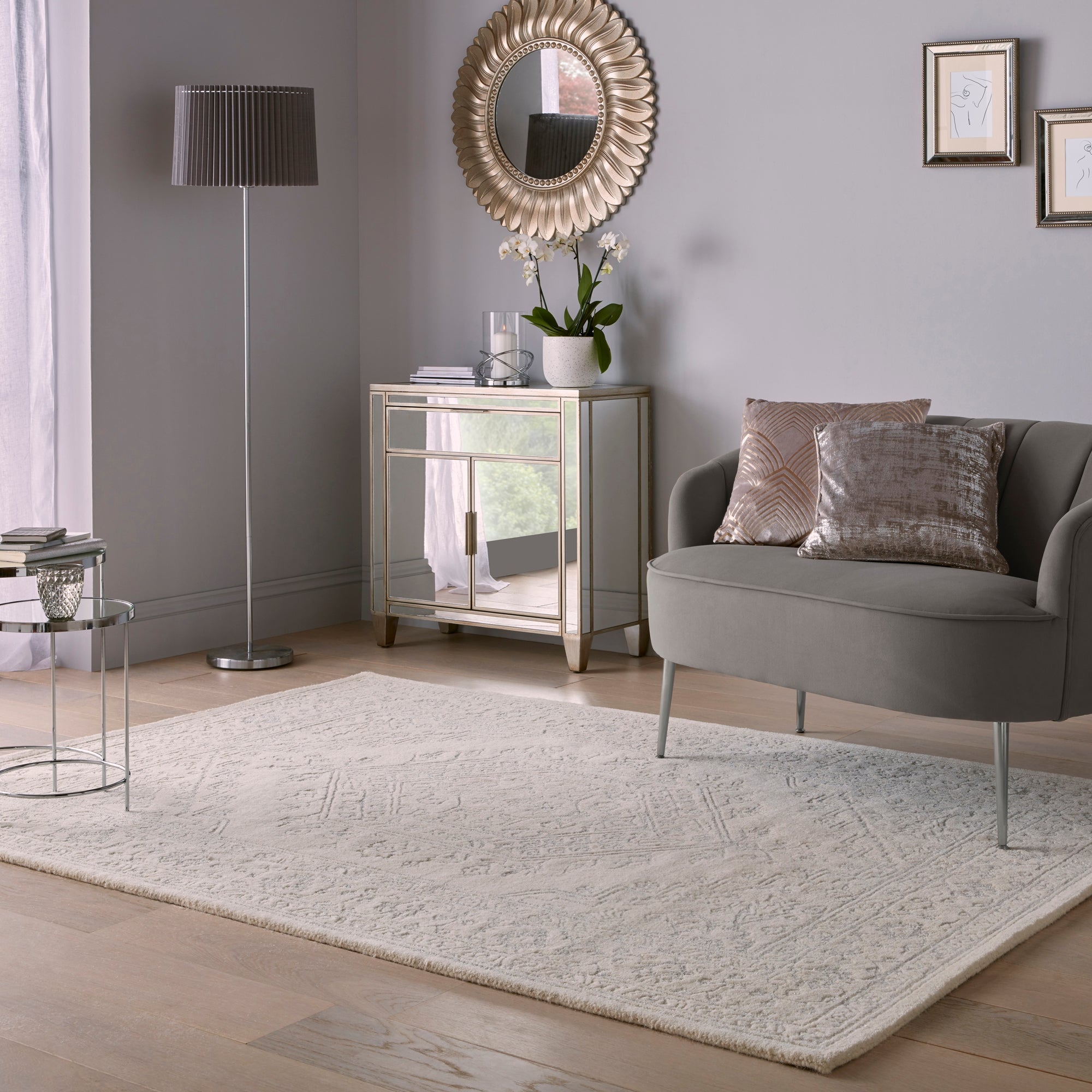 Traditional Lux Wool Rug Ivory