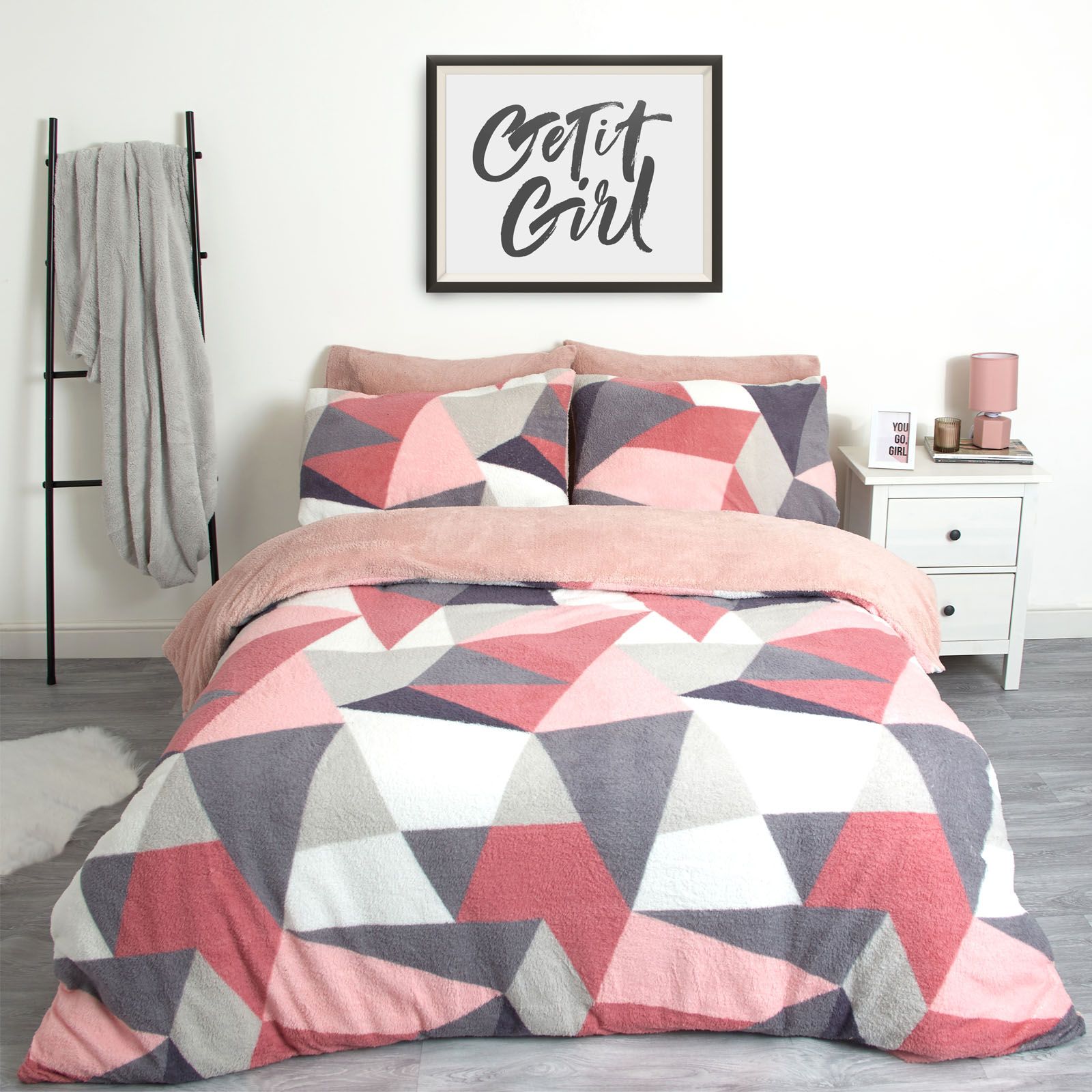 OHS Shapes Teddy Duvet Cover Pillowcase Bedding Set in Light Pink