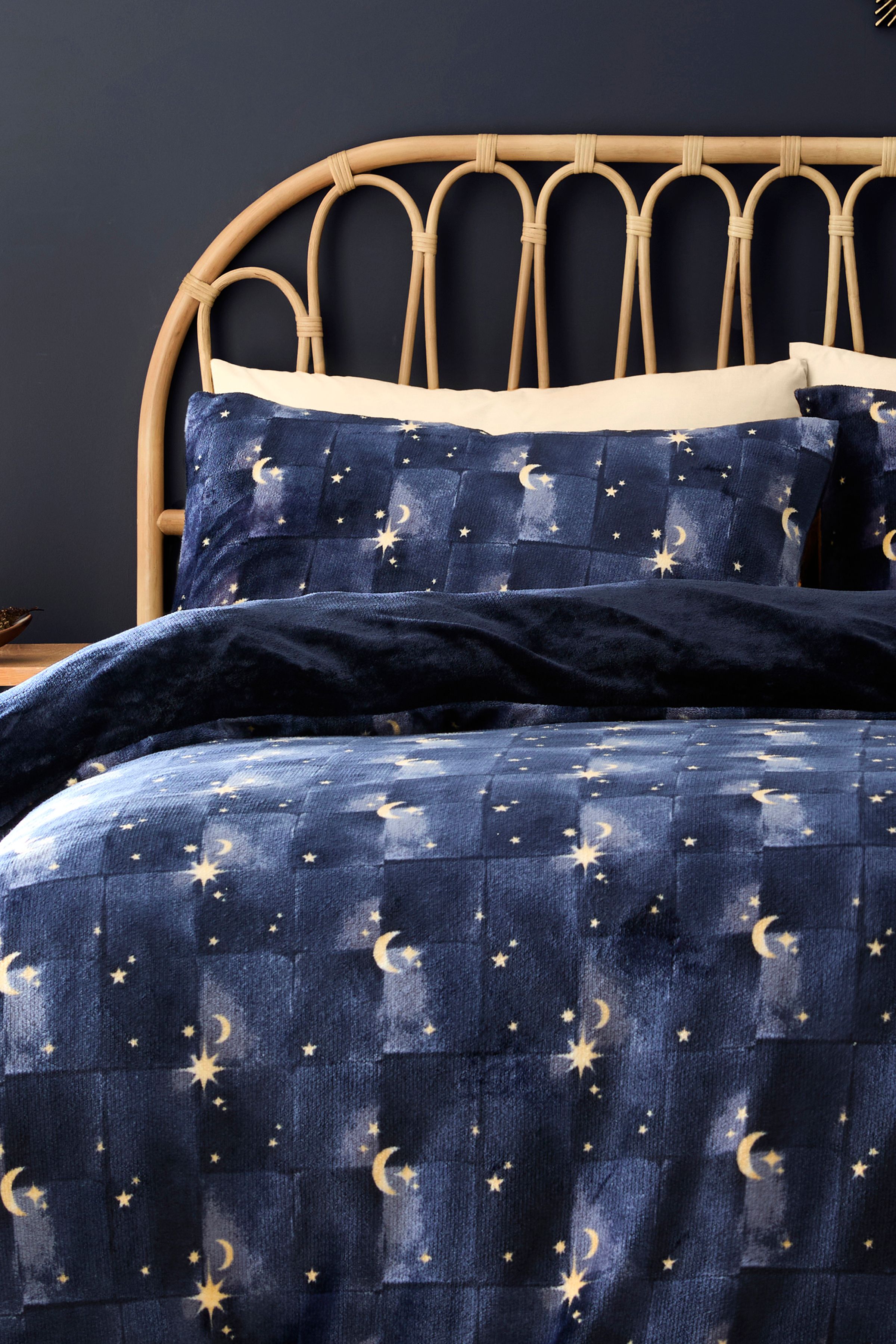 Fusion 'Cosmic Star' Fleece With Sherpa Reverse Duvet Cover Set in Navy 2