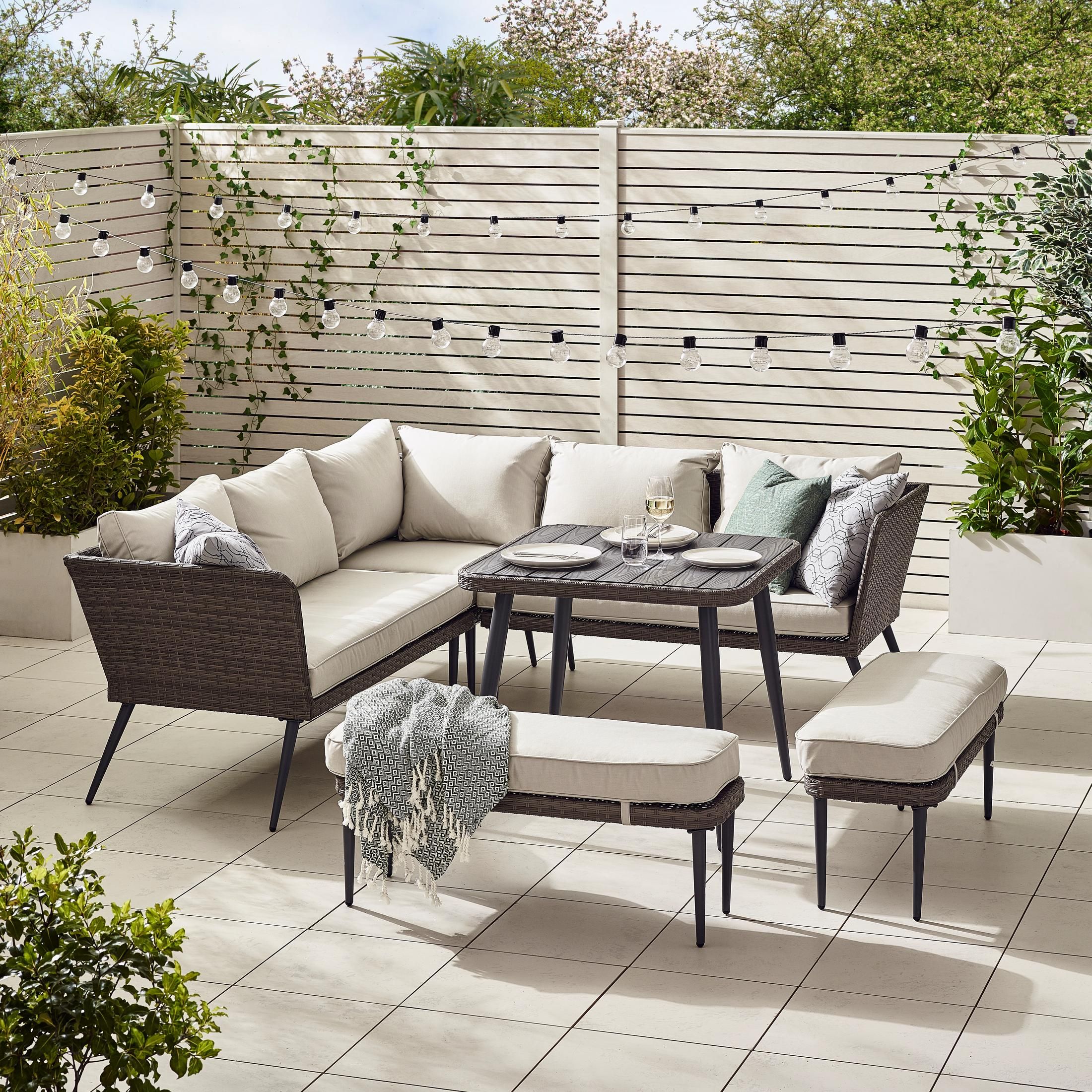 FurnitureboxUK Seychelles 9 Seater Outdoor Garden Sofa Set - PE Rattan & Wood Effect Garden Sofa & Table - 5 Seater Corner Sofa, 2 benches, Garden