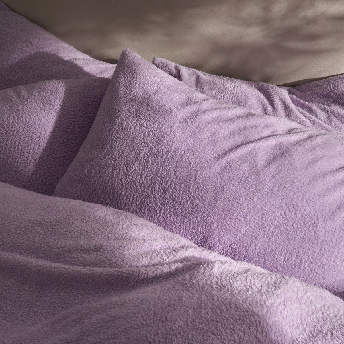 OHS 2 Pack Thermal Teddy Fleece Pillowcase Cover in Lilac