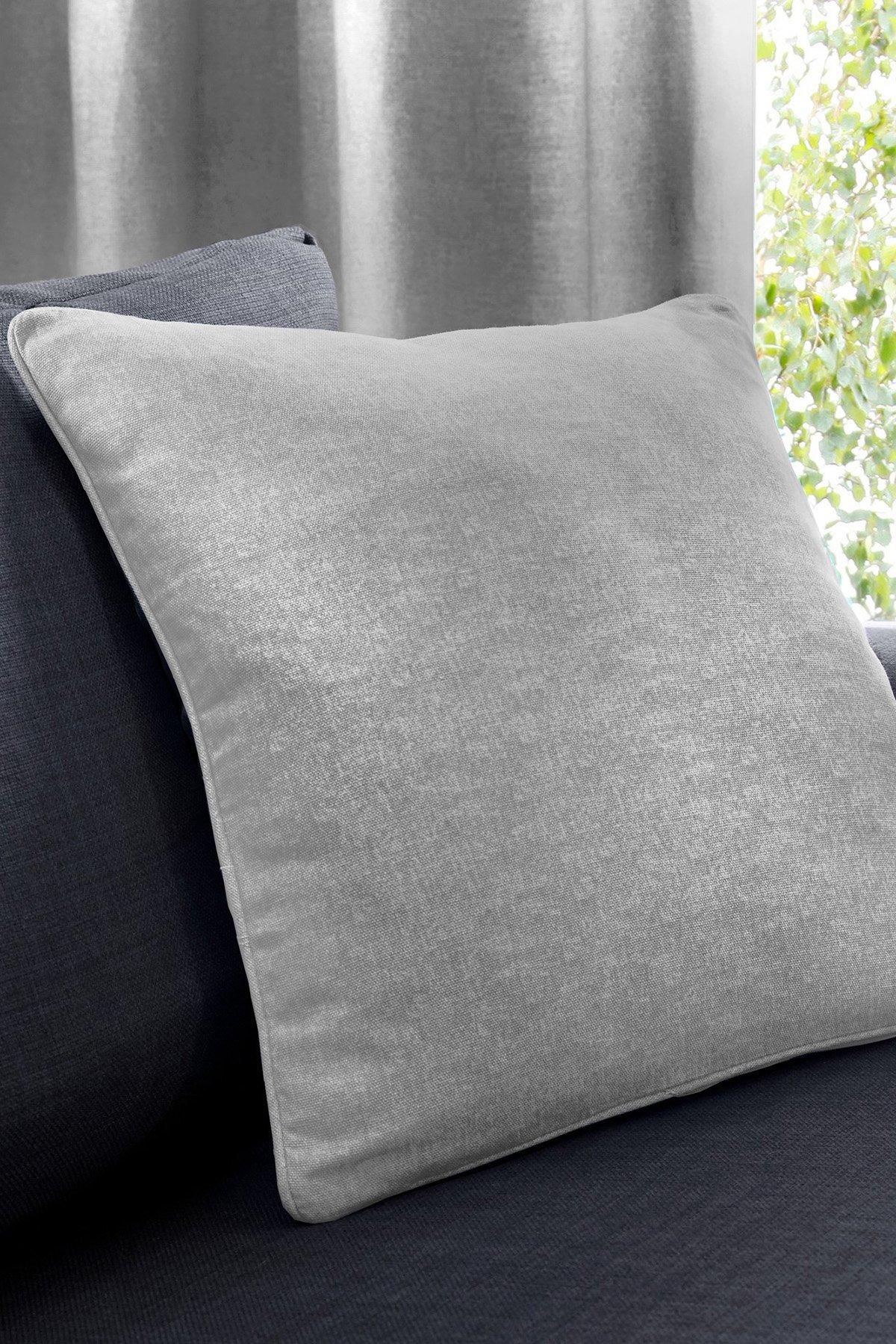 Fusion 'Sorbonne' Luxury Plain Dyed Filled Cushion 100% Cotton in Silver