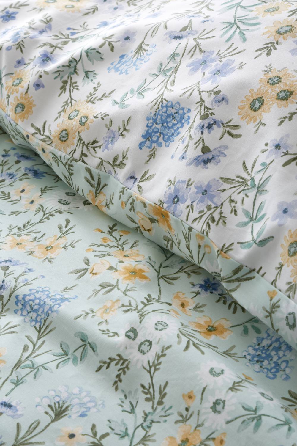 Bianca 'Ditsy Floral' 200 Thread Count Cotton Reversible Duvet Cover Set in Green 5