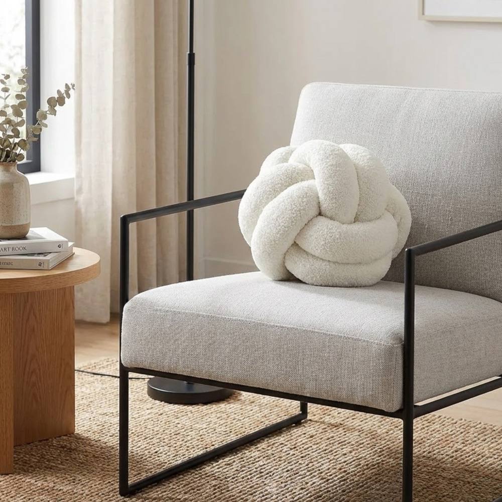 Garden Greatness Boucle Knott Fleece Cushion