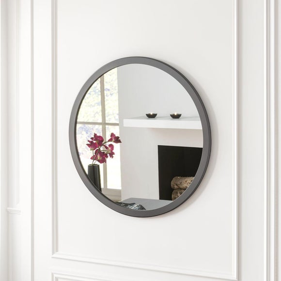 Yearn Classic Round Wall Mirror