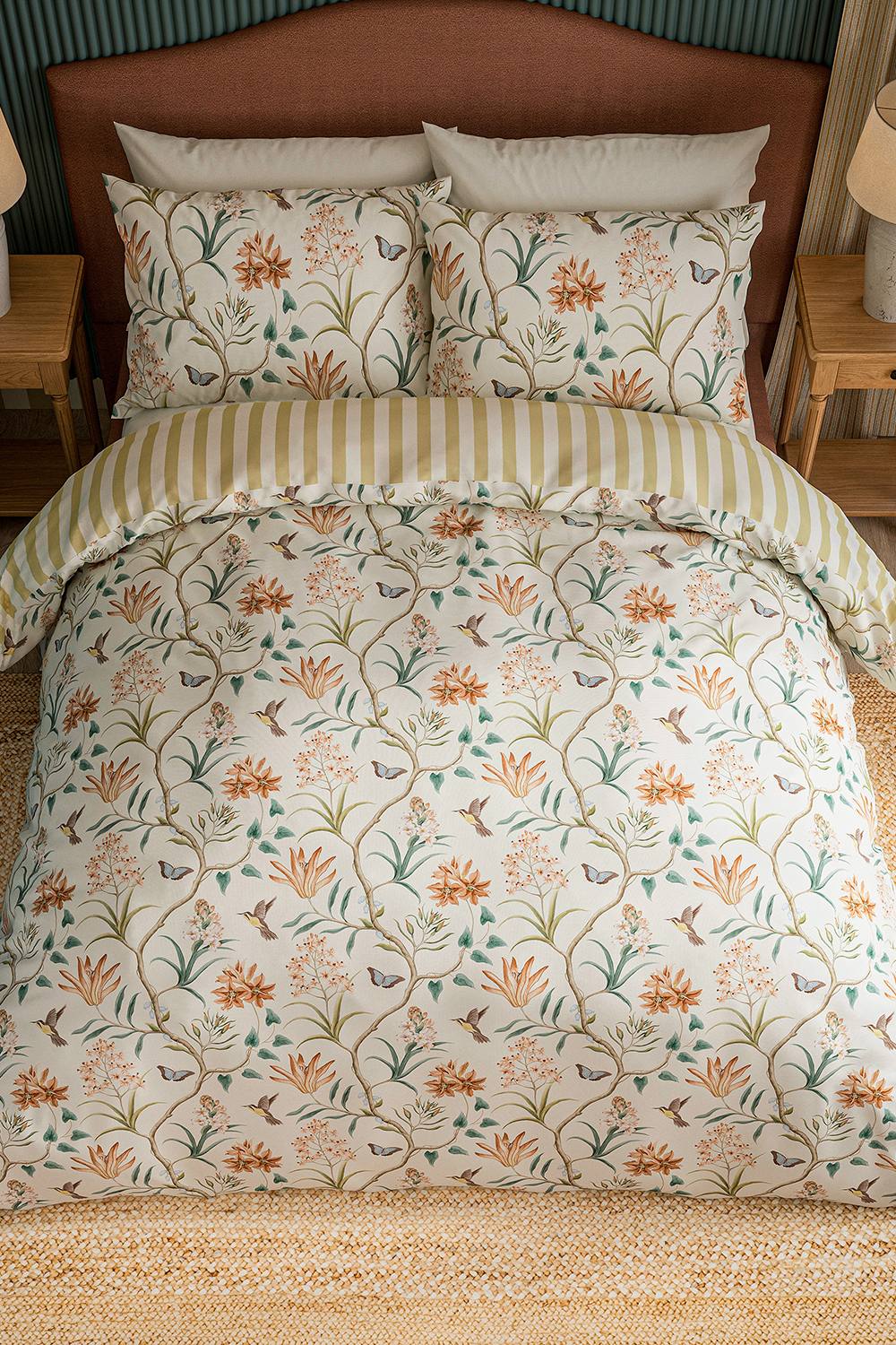 Sanderson 'Clementine' Cotton Duvet Cover Set in Beige 4