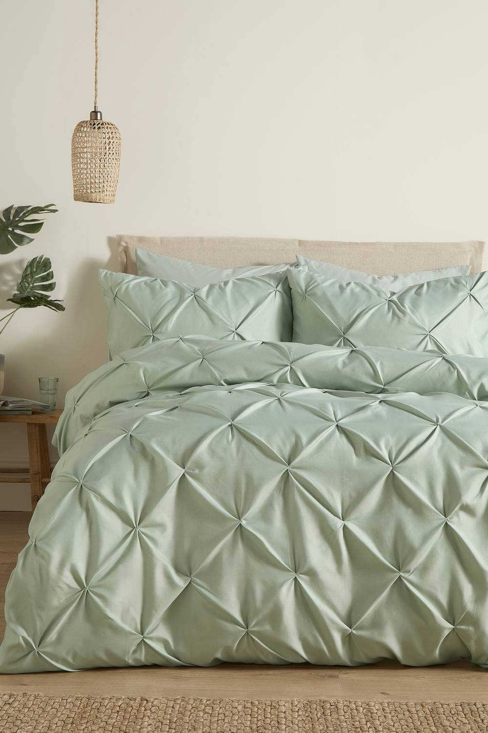 Serene 'Lara' Luxury Ruched Duvet Cover Set in Pale Green