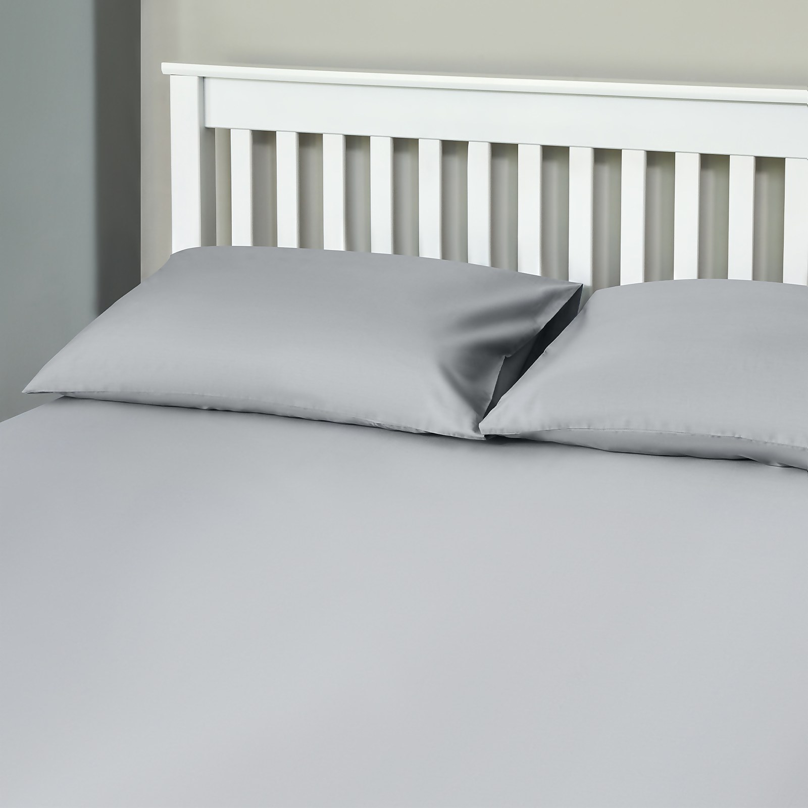 The Willow Manor 100% Cotton Percale King Fitted Sheet - Silver