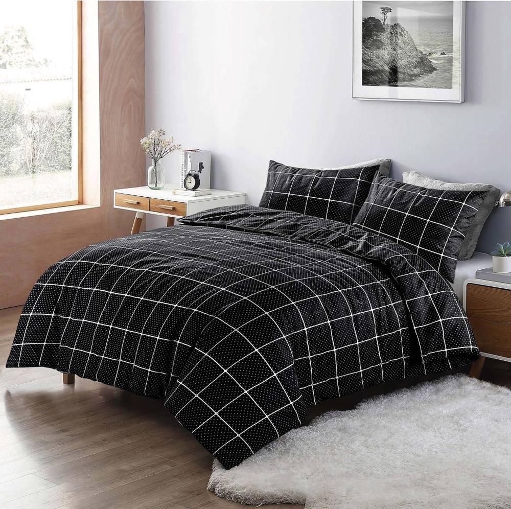 Homes-Linen Mateo Checked Dot Reversible Duvet Cover Set in Black