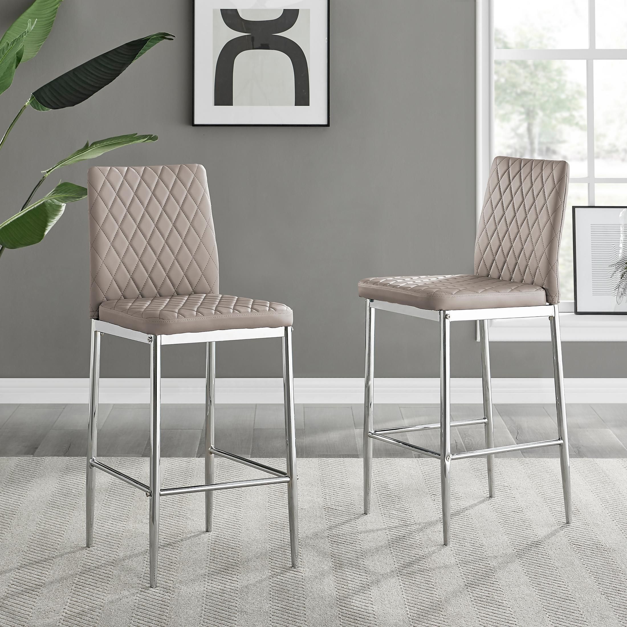 FurnitureboxUK Set of 2 Milan Hatched Faux Leather Padded Counter Stools With Silver Chrome Metal Legs in Beige