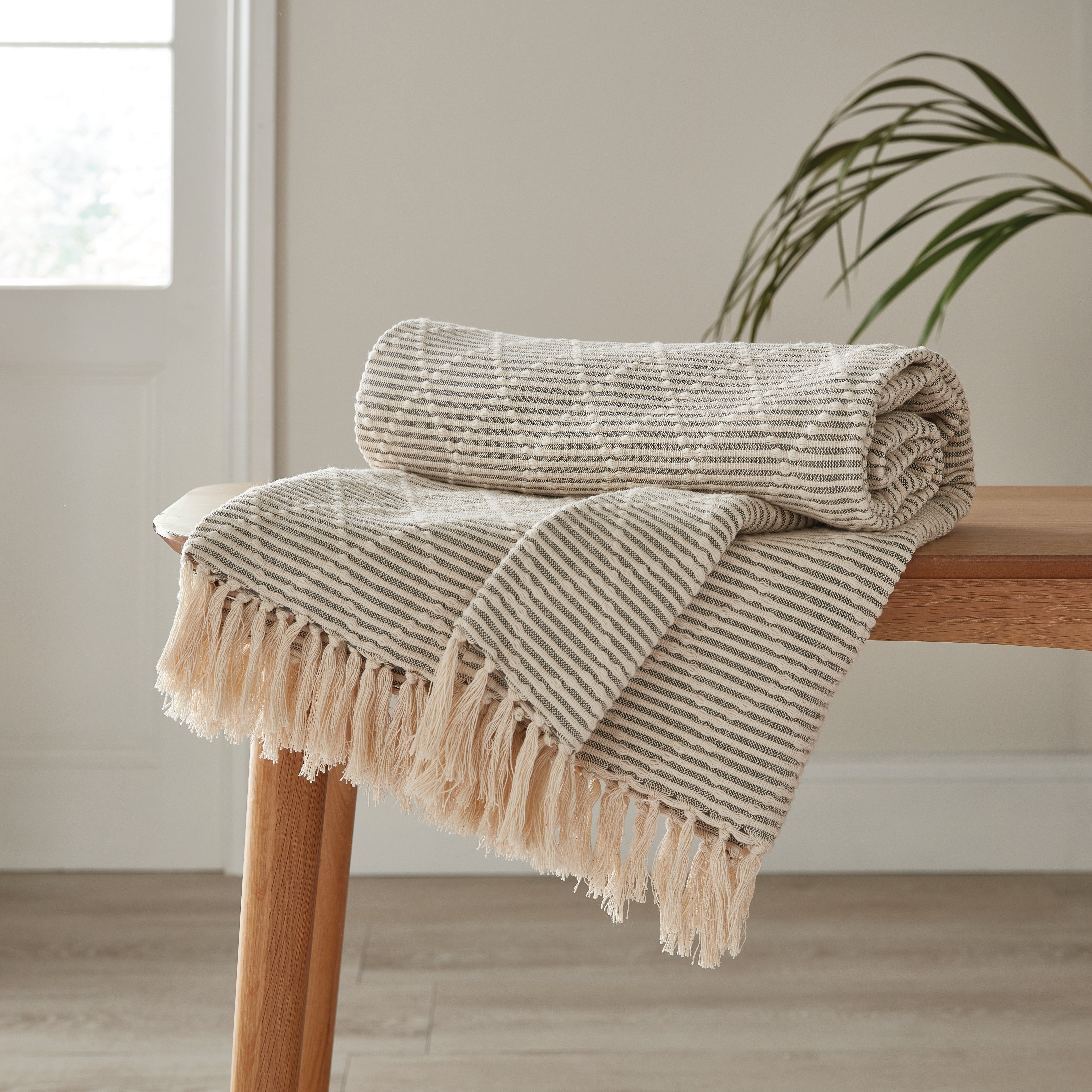 Tufted Diamond Throw Brown