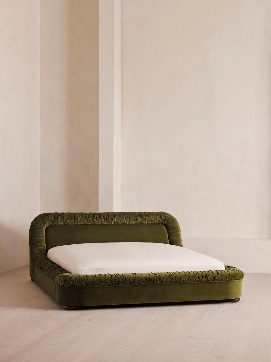 Vara Bed, King, Velvet, Olive