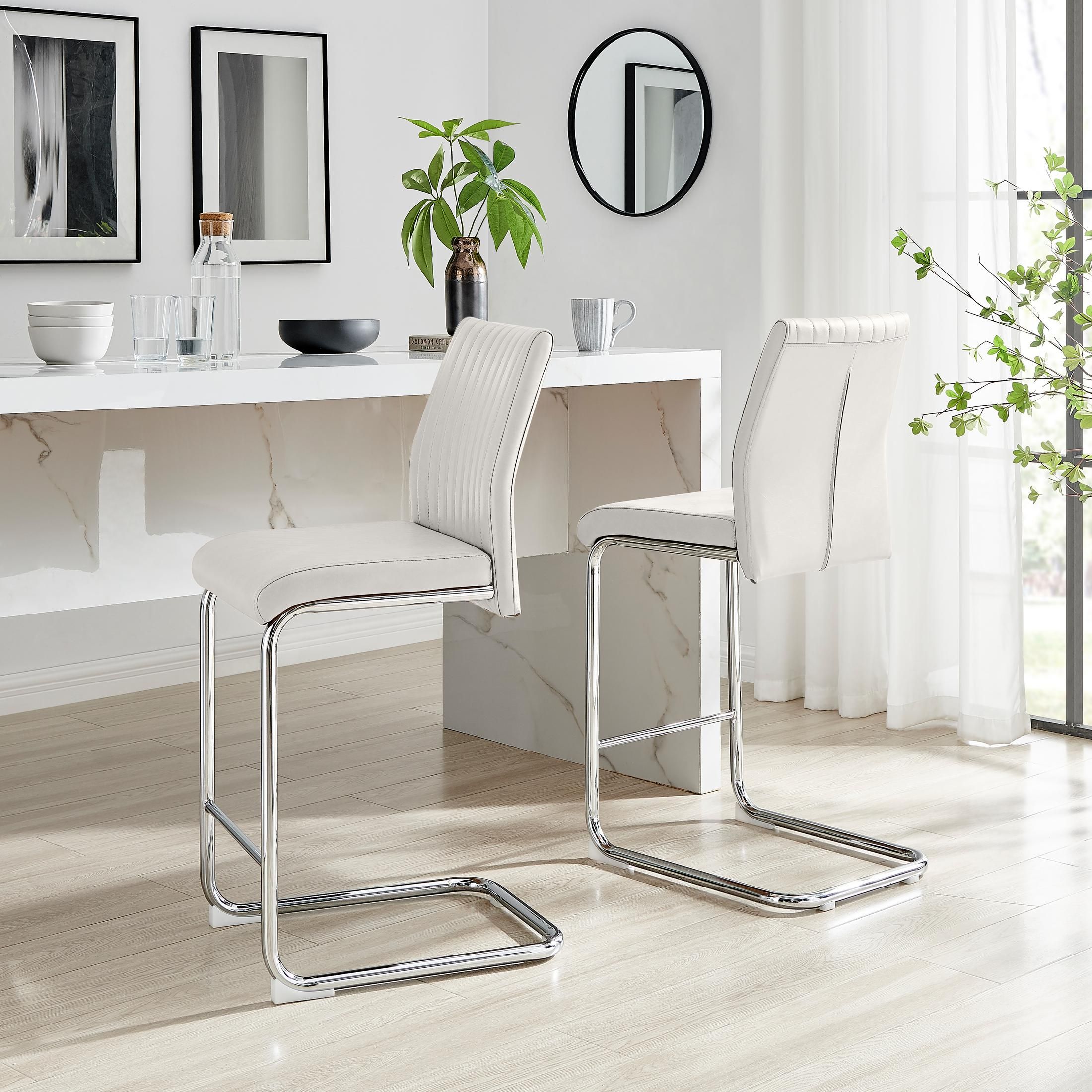 FurnitureboxUK Lorenzo 2x Faux Leather & Silver Counter Stools in Off-White