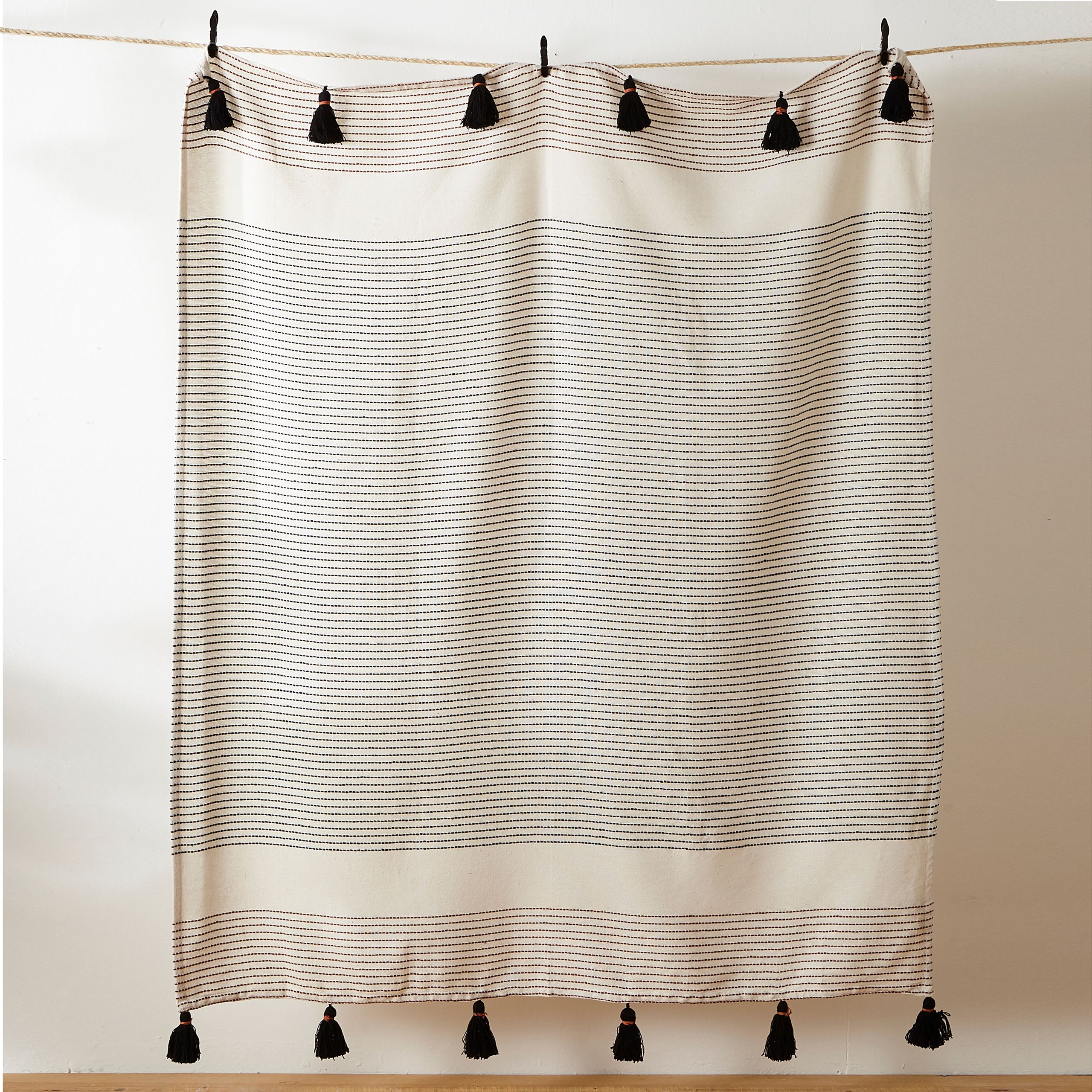 Furn Banda Woven 100% Cotton Tasselled Throw in Brown