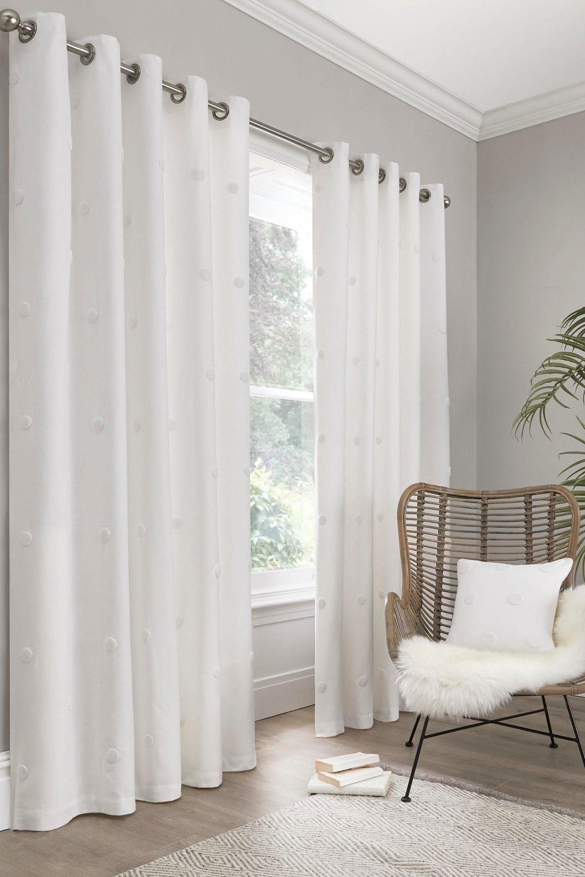 Appletree 'Tufted Spots' Textured Filled 100% Cotton Cushion in White 2