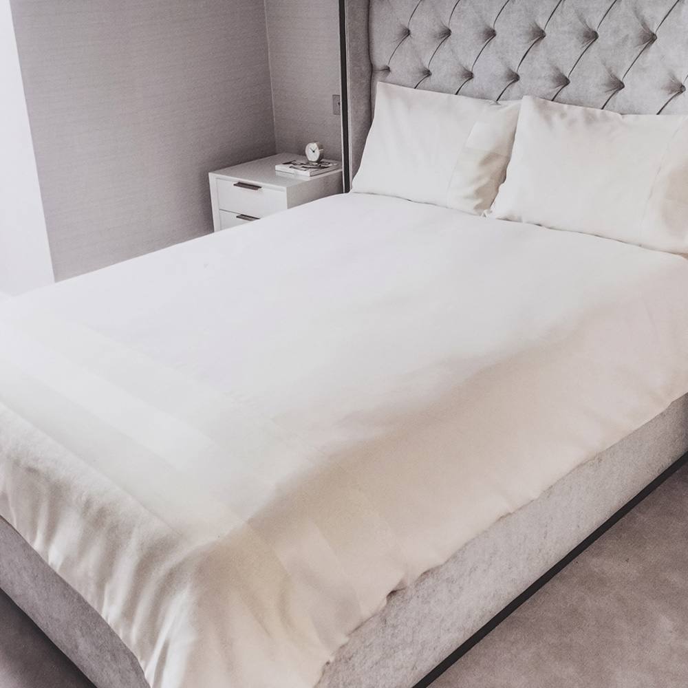 Voltico Natural Jacquard Duvet Cover Set - Cream, Linen & Navy | Single - King in Cream