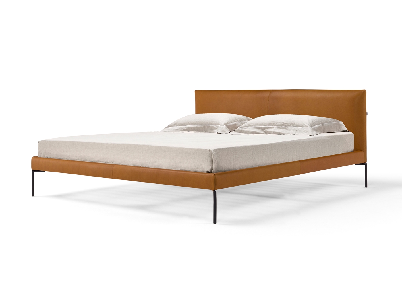 Heal's Matera Bedstead King Daino Leather Treacle Black Feet