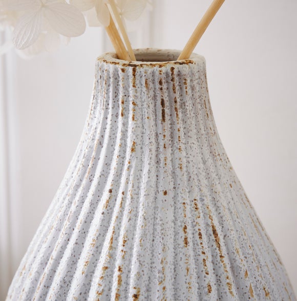 Ribbed Stone Bottle Vase 2